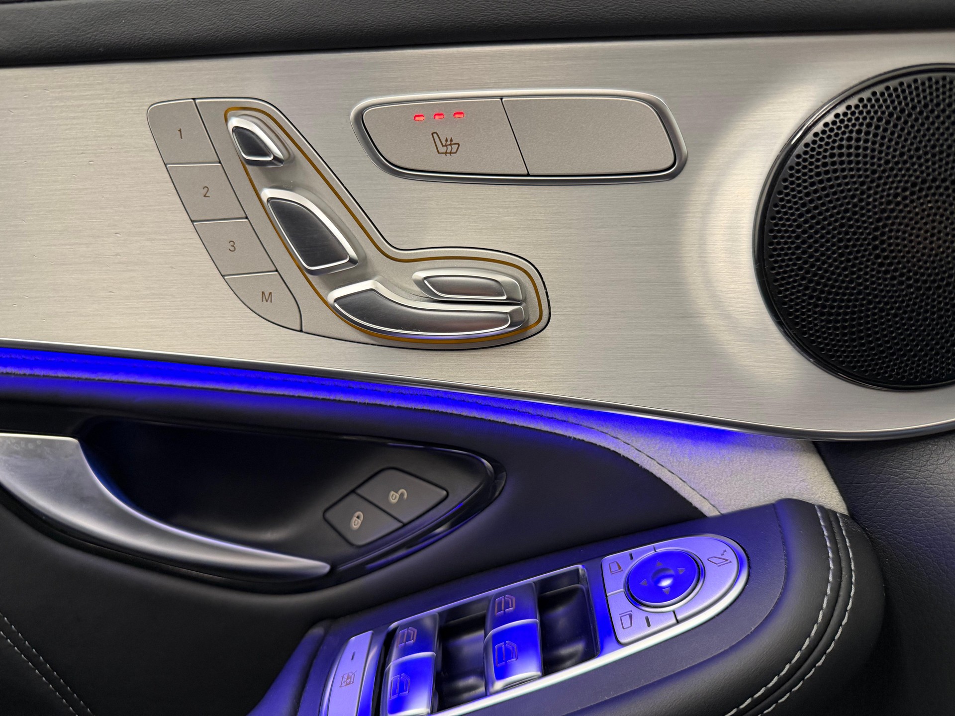 MERCEDES-BENZ GLC 63 S AMG 4m+-image-15