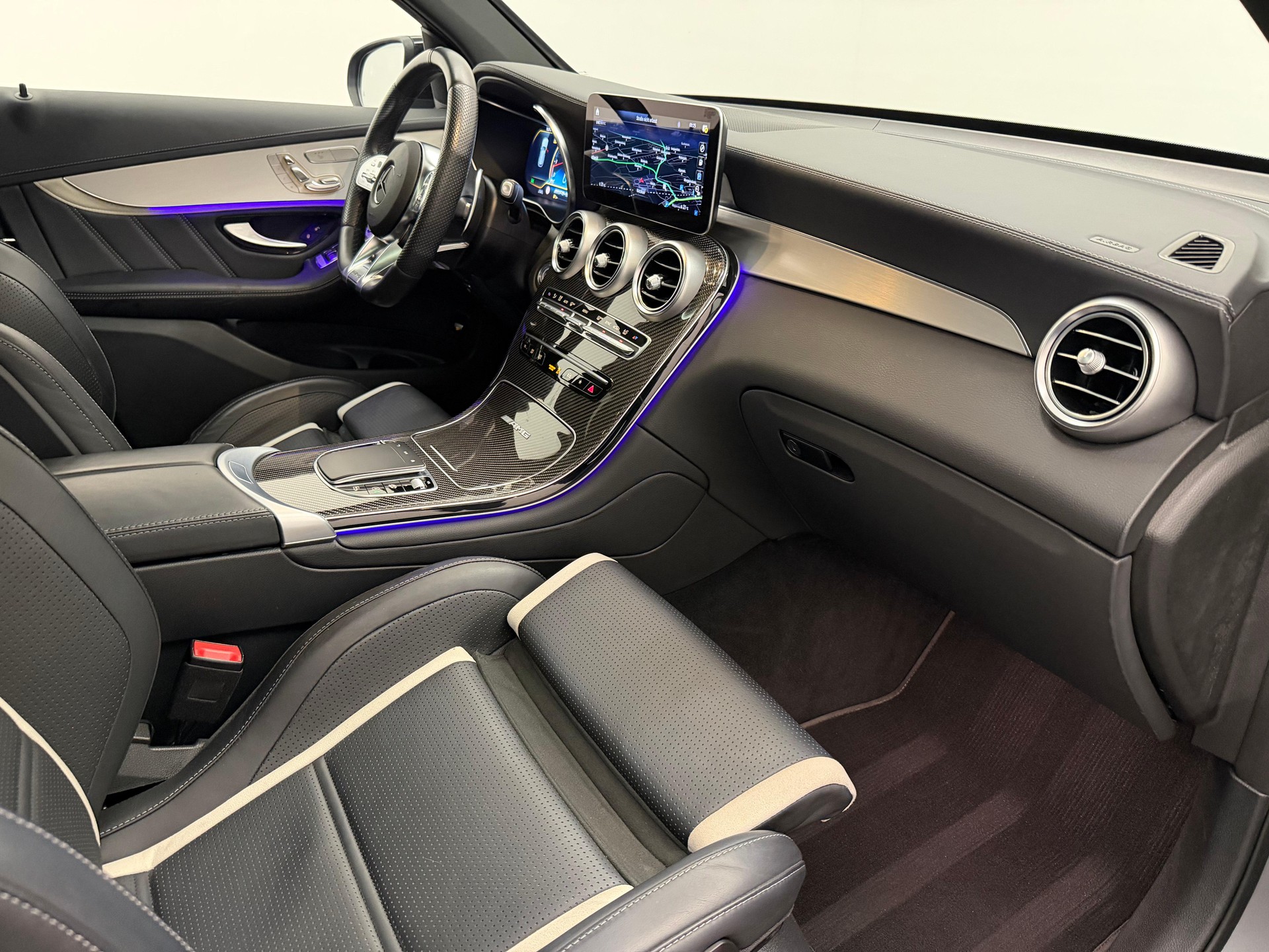MERCEDES-BENZ GLC 63 S AMG 4m+-image-11