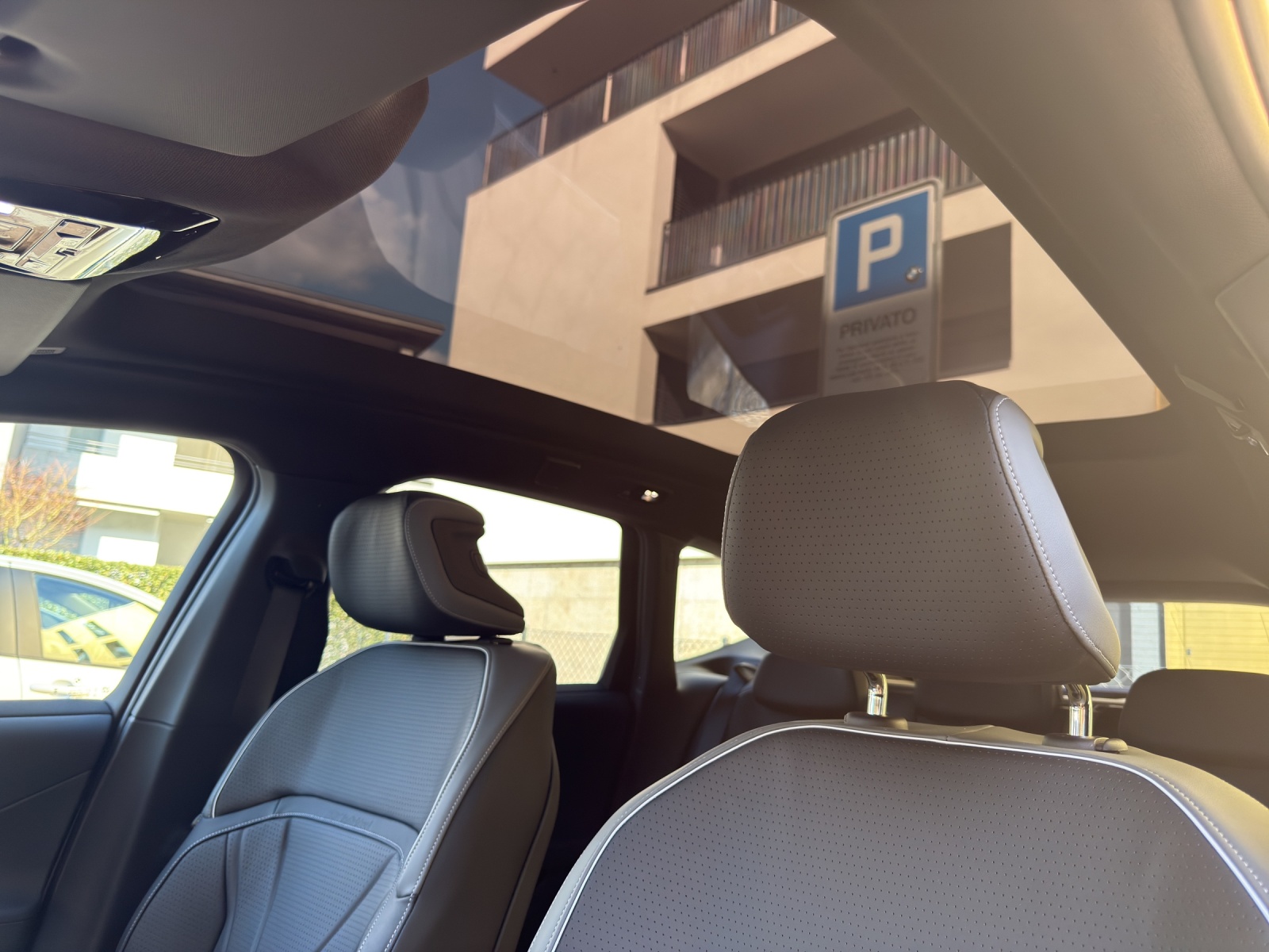 BMW iX3 50 xDrive M Sport-image-19