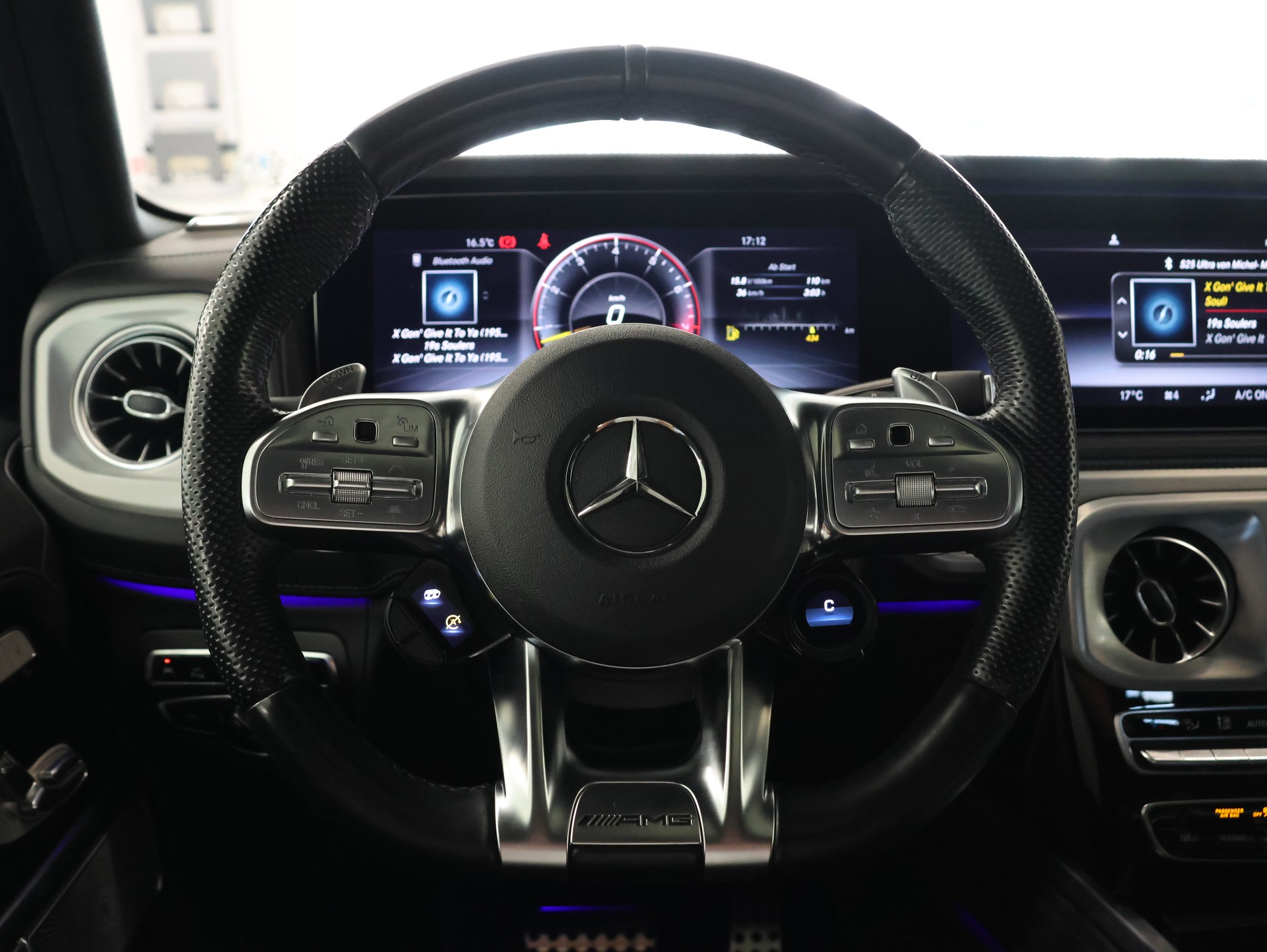 MERCEDES-BENZ G 63 AMG Speedshift Plus G-Tronic *G-Manufaktur* *AMG-Performance* *Burmester*-image-29