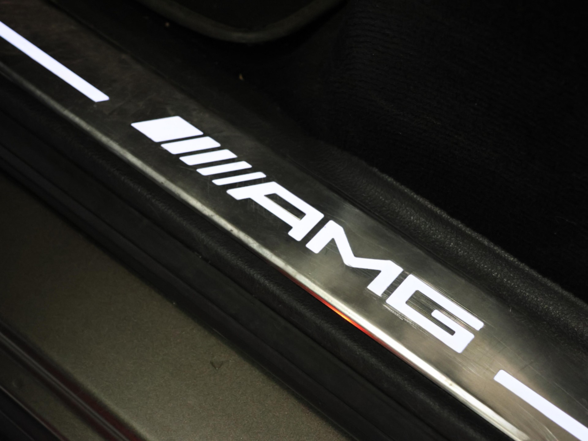 MERCEDES-BENZ G 63 AMG Speedshift Plus G-Tronic *G-Manufaktur* *AMG-Performance* *Burmester*-image-23