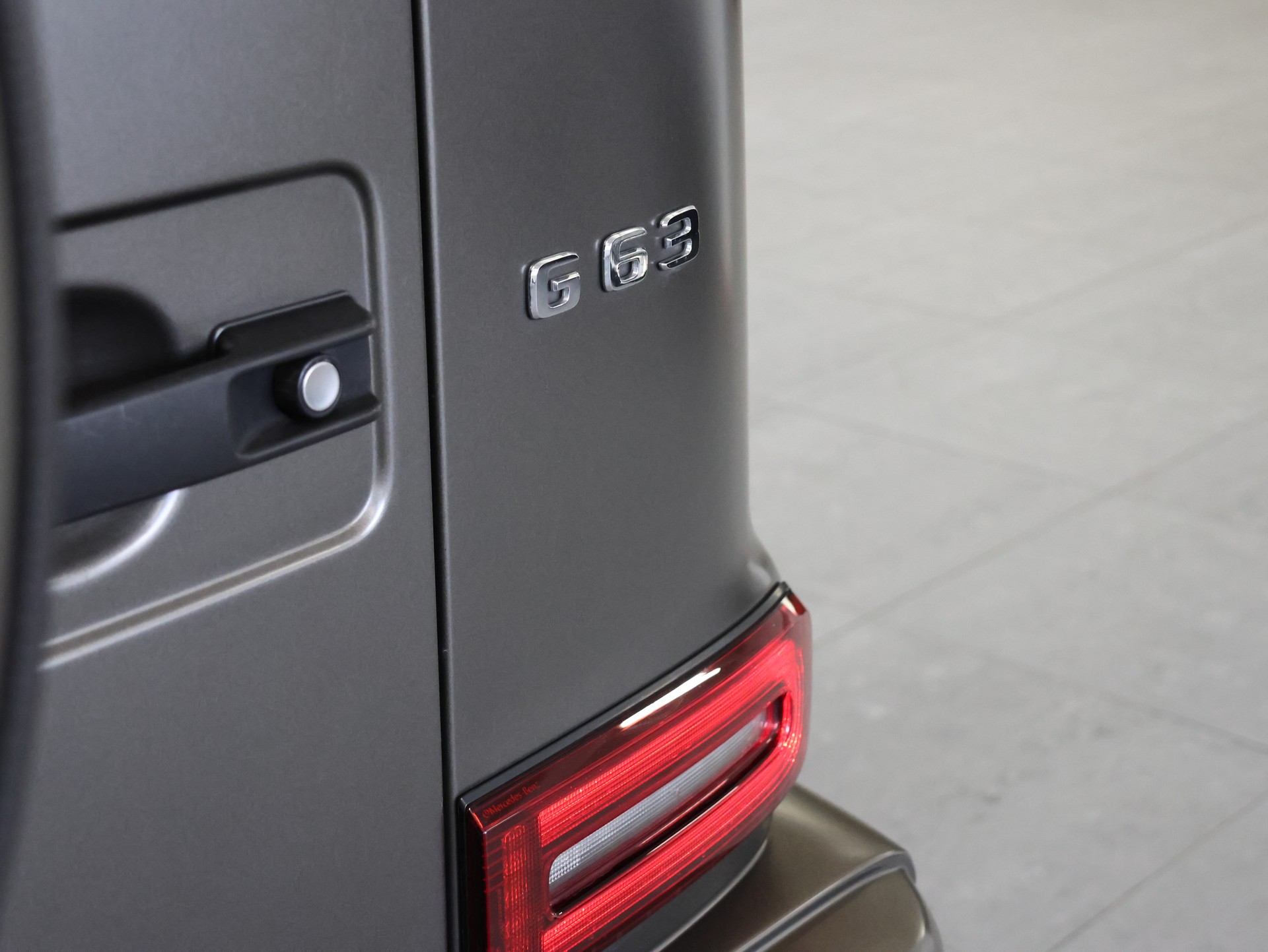 MERCEDES-BENZ G 63 AMG Speedshift Plus G-Tronic *G-Manufaktur* *AMG-Performance* *Burmester*-image-11