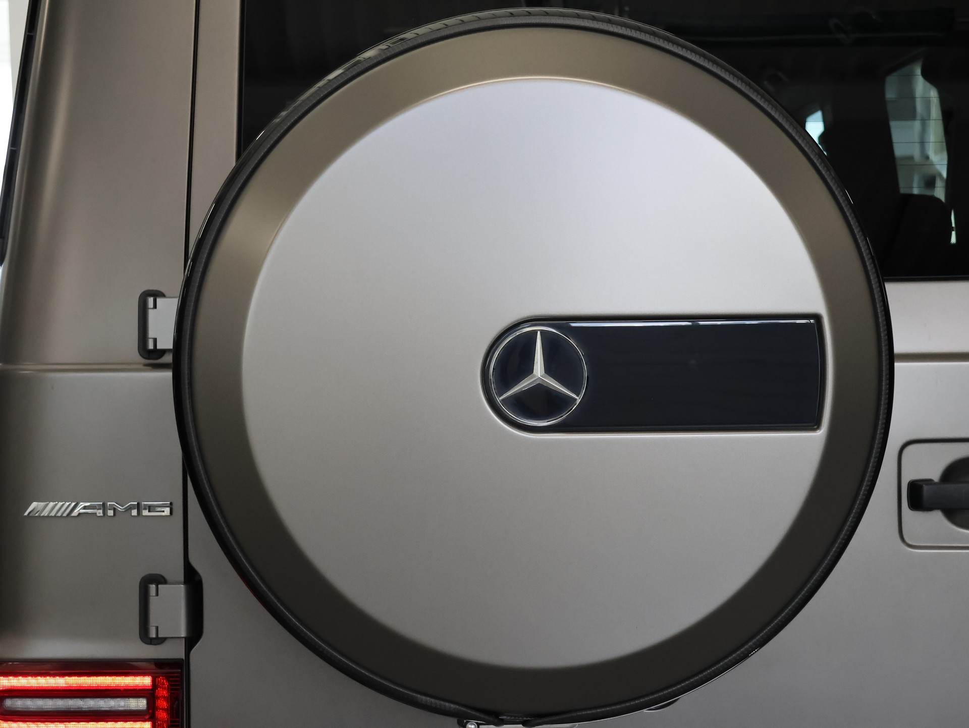MERCEDES-BENZ G 63 AMG Speedshift Plus G-Tronic *G-Manufaktur* *AMG-Performance* *Burmester*-image-19