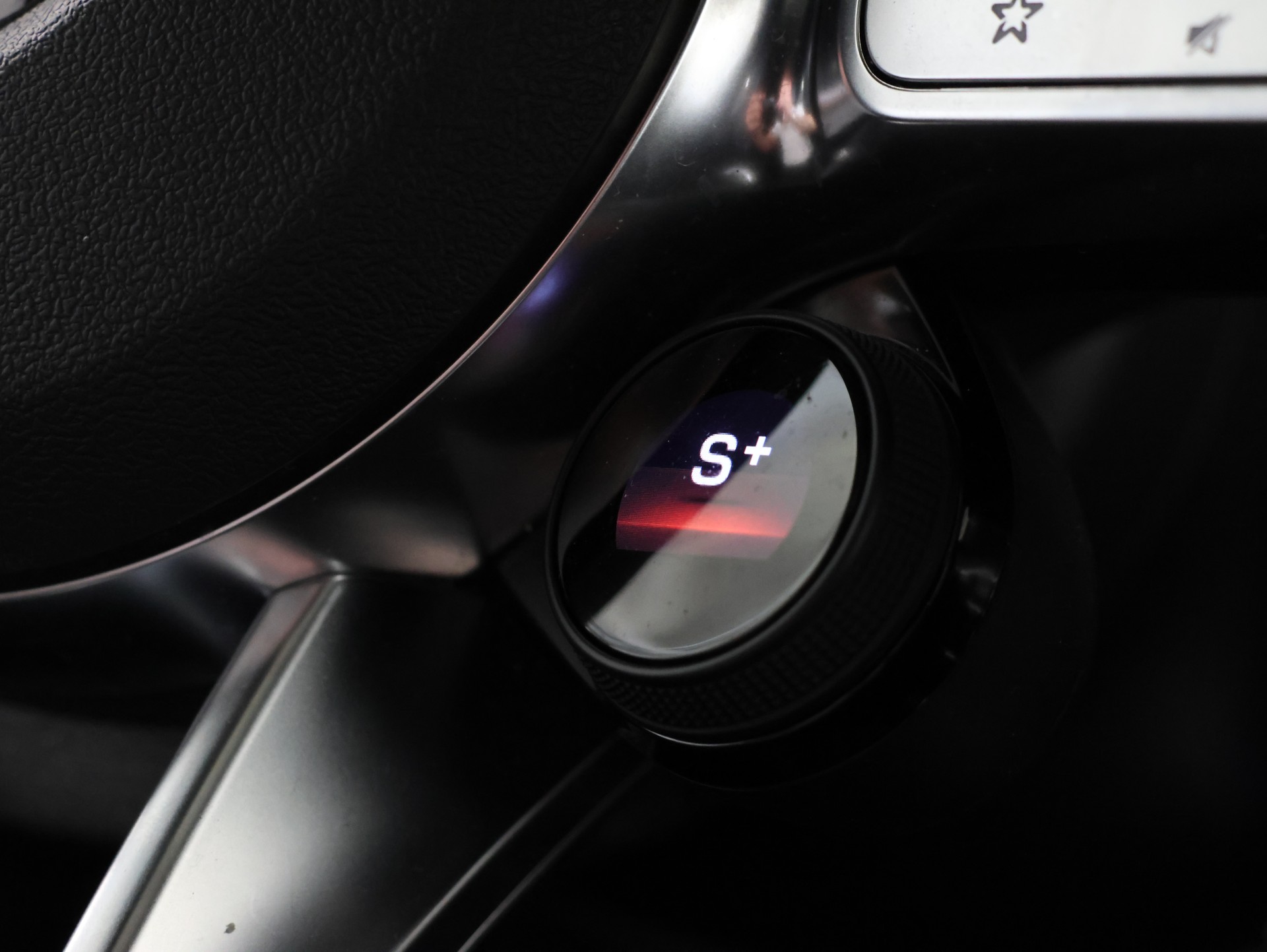 MERCEDES-BENZ G 63 AMG Speedshift Plus G-Tronic *G-Manufaktur* *AMG-Performance* *Burmester*-image-32