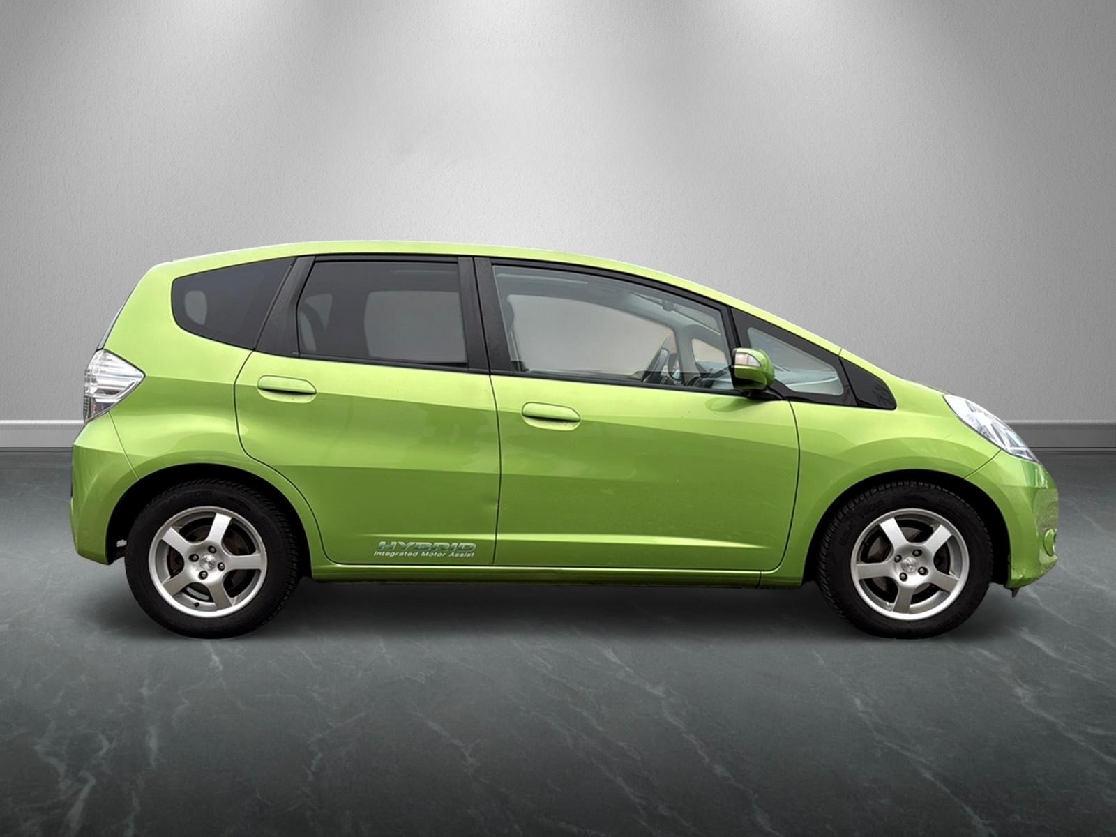 HONDA Jazz 1.3i Hybrid Exclusive CVT-image-3