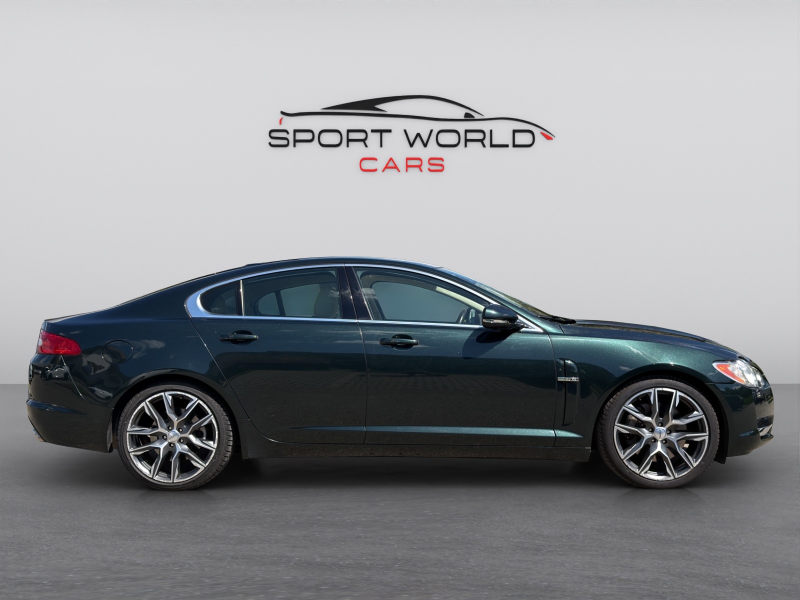 JAGUAR XF 5.0 V8 Portfolio-image-13