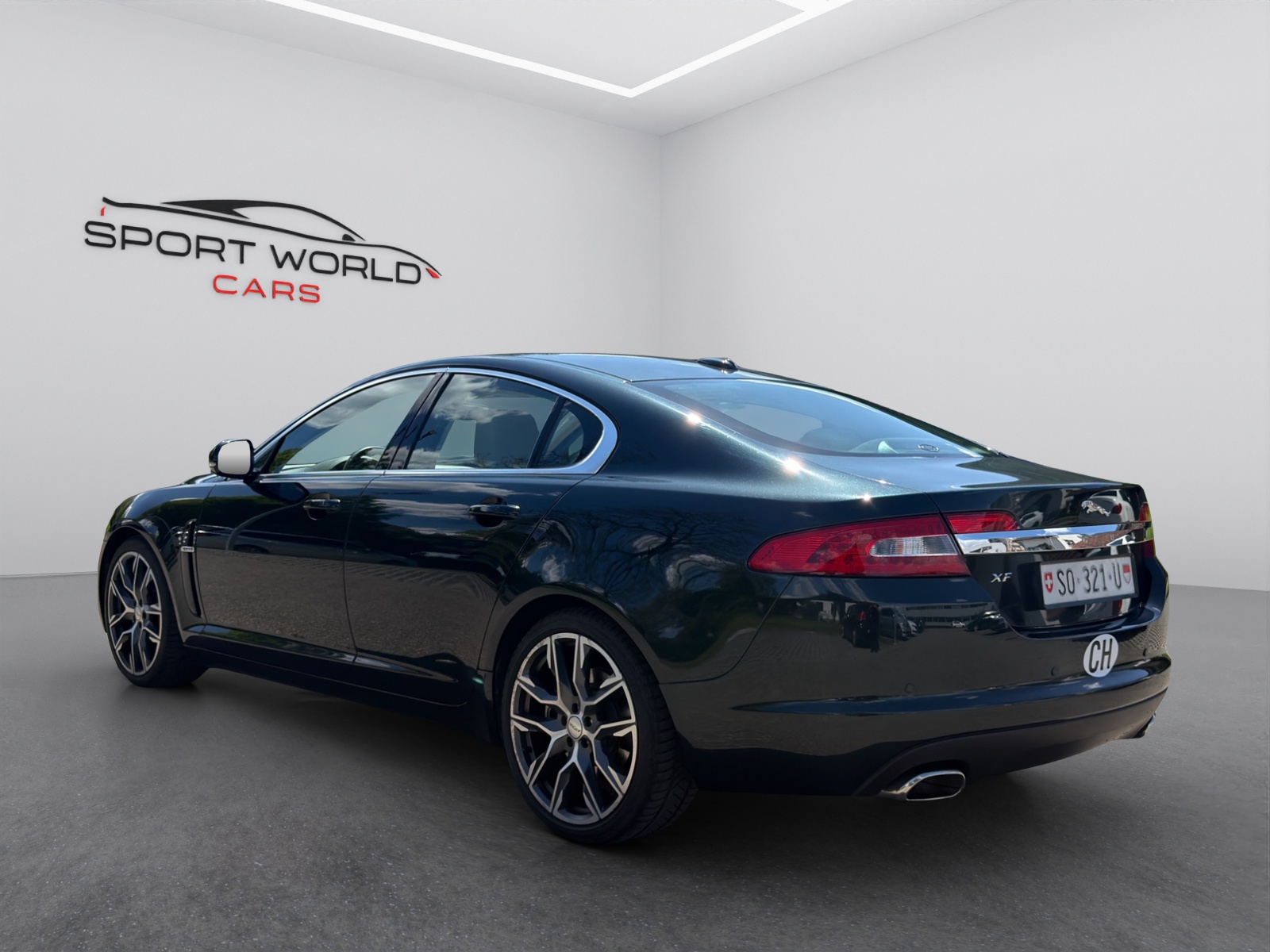 JAGUAR XF 5.0 V8 Portfolio-image-21