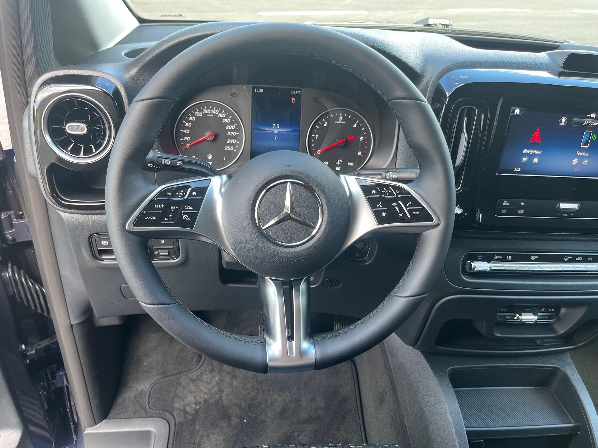 MERCEDES-BENZ Vito 116 Kombi L 2.0 CDI Select Family-image-14