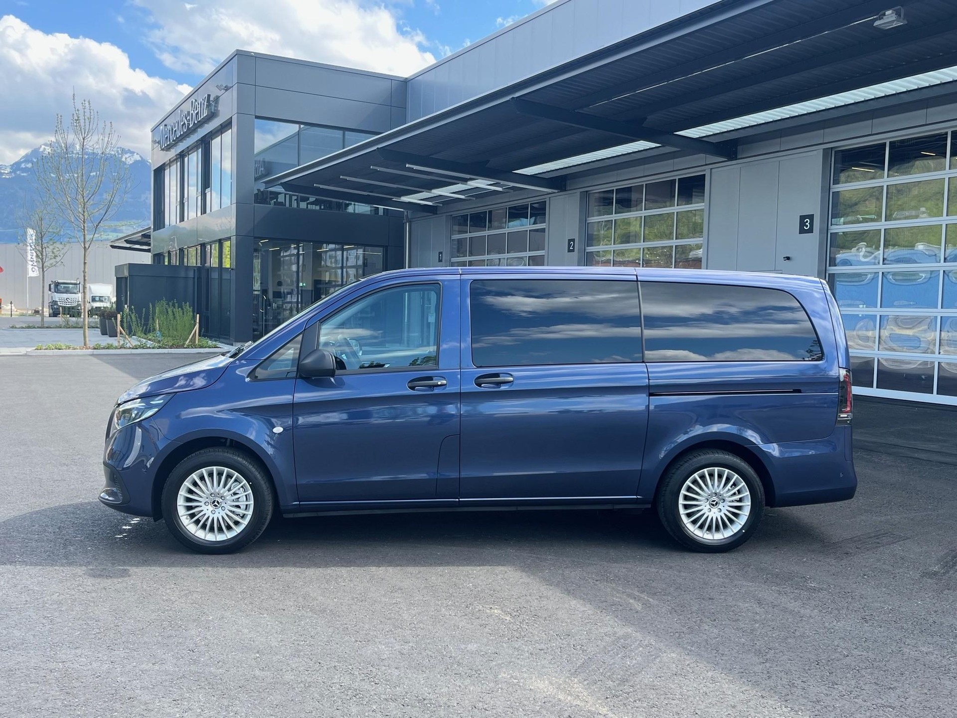 MERCEDES-BENZ Vito 116 Kombi L 2.0 CDI Select Family-showroom-element-3