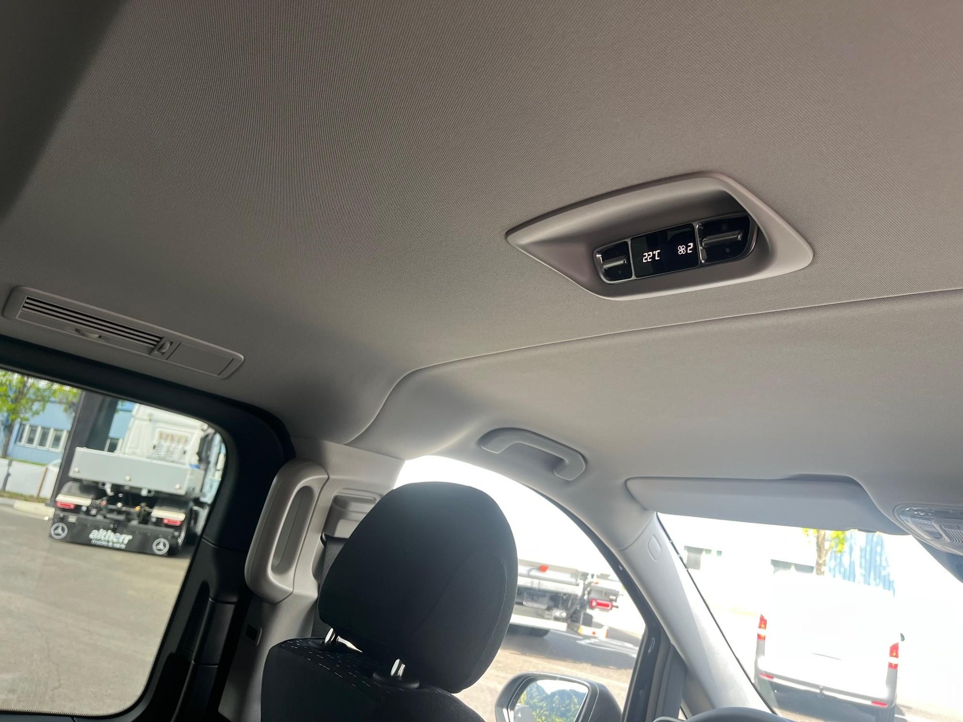 MERCEDES-BENZ Vito 116 Kombi L 2.0 CDI Select Family-image-10