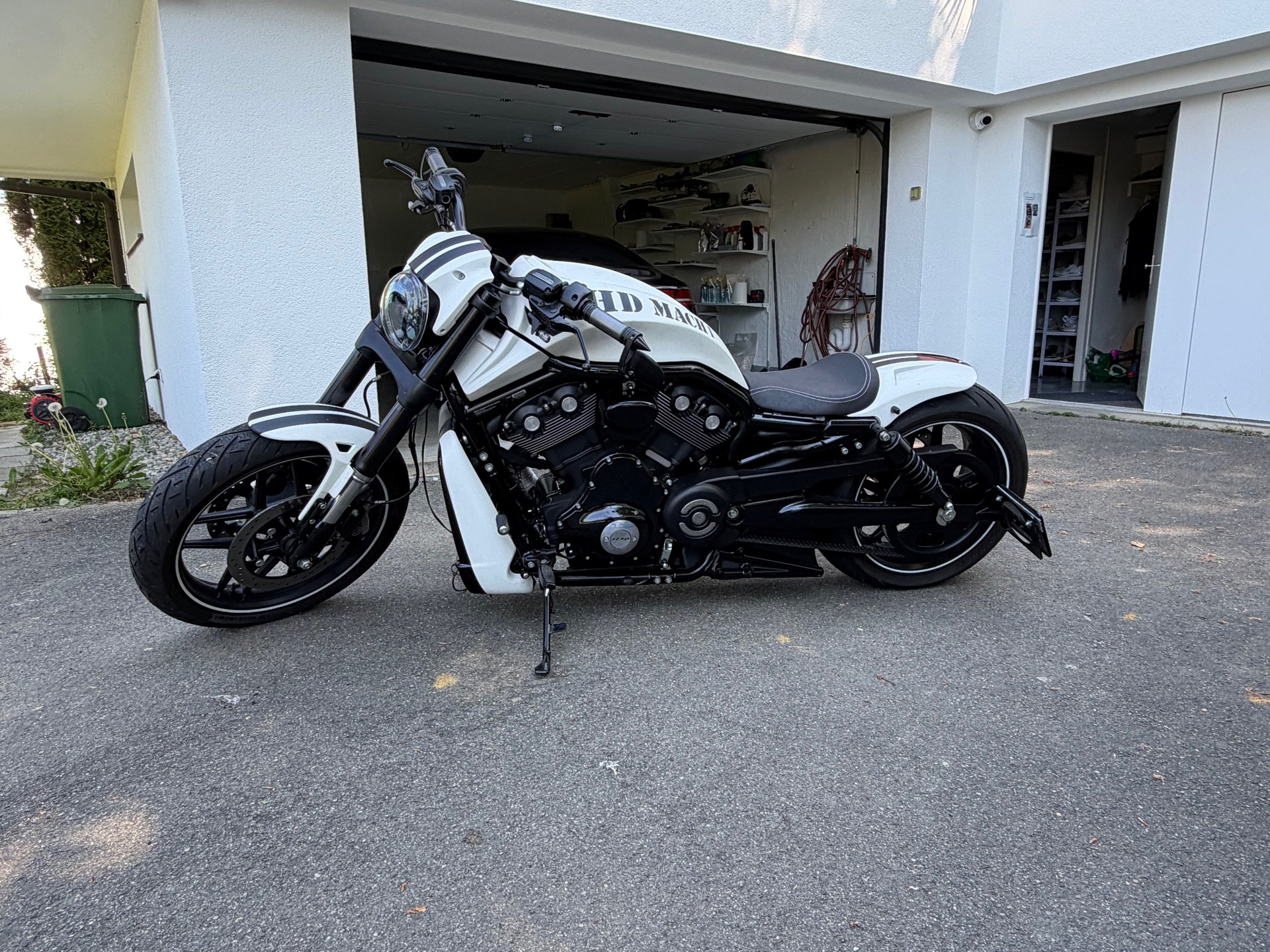 HARLEY-DAVIDSON VRSCDX Night Rod Special ABS