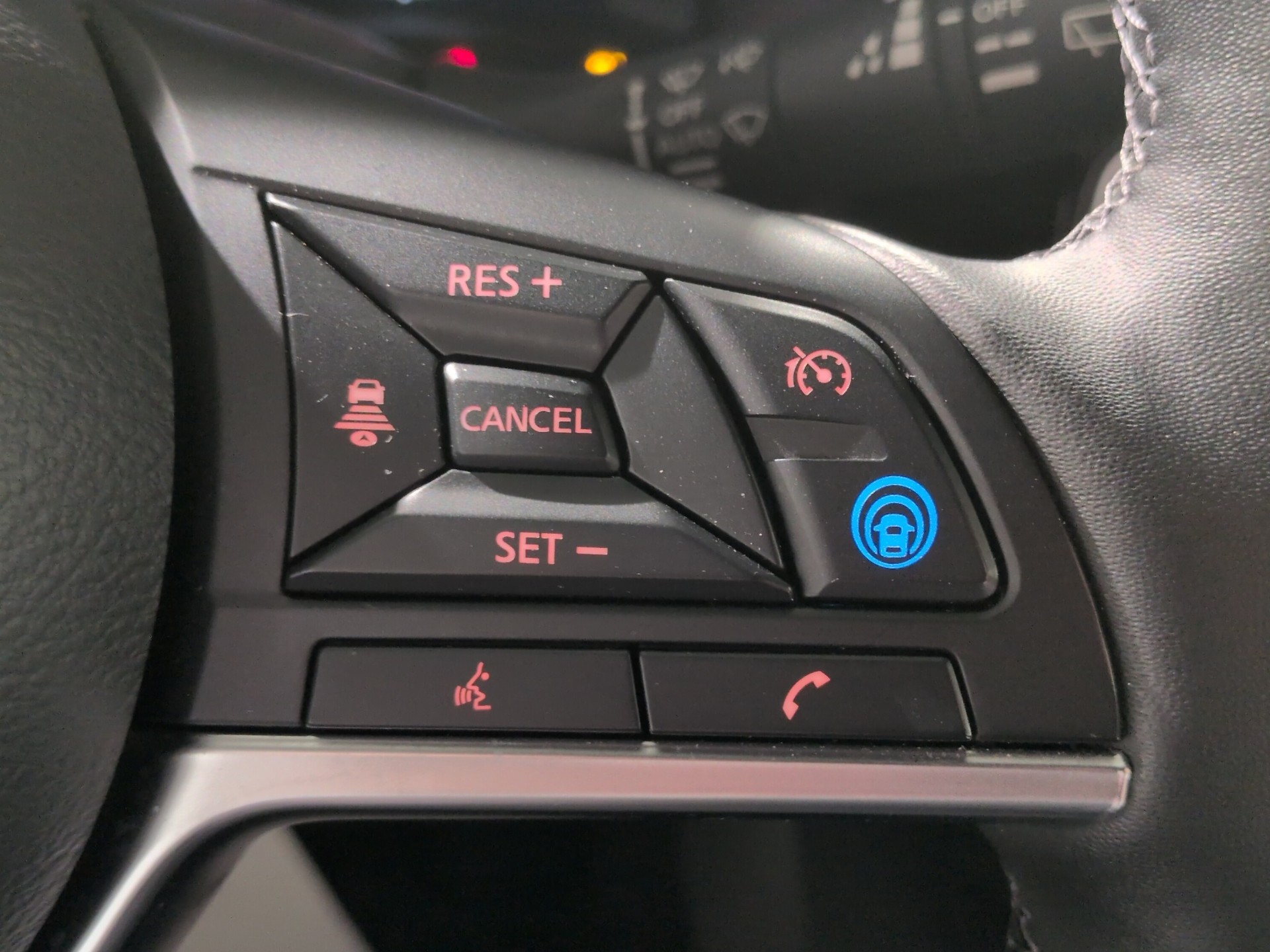 NISSAN Juke 1.6 FHEV Tekna-image-19