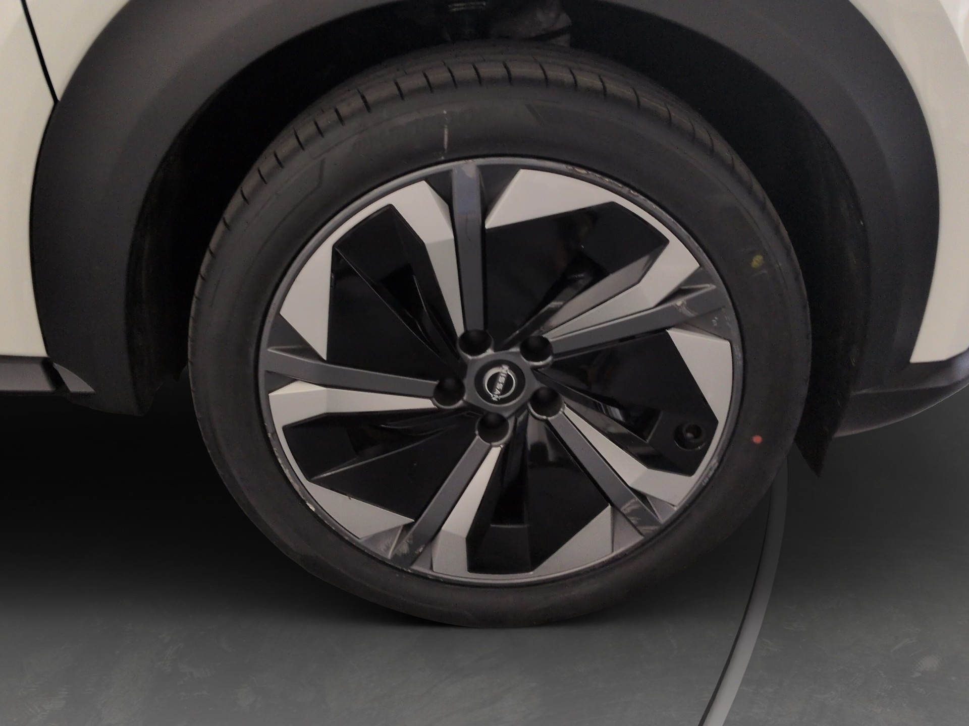 NISSAN Juke 1.6 FHEV Tekna-image-17