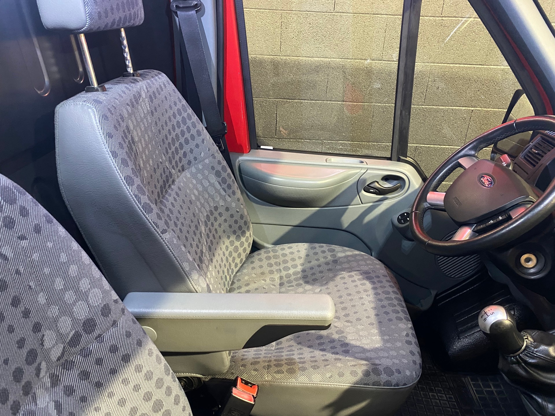 FORD Transit 2.2 TDCi 260 S Trend L1H1-image-18