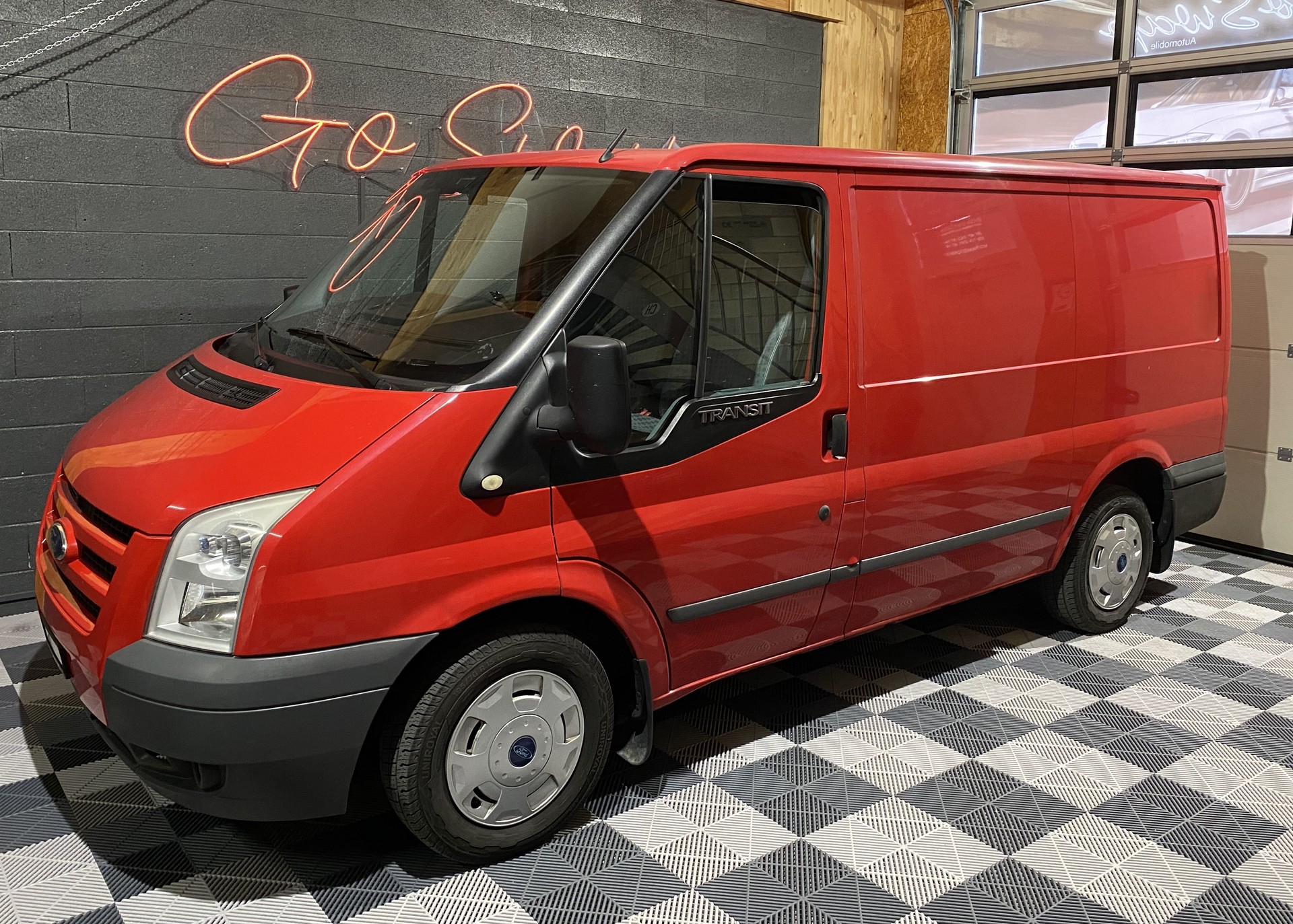 FORD Transit 2.2 TDCi 260 S Trend L1H1-image-6