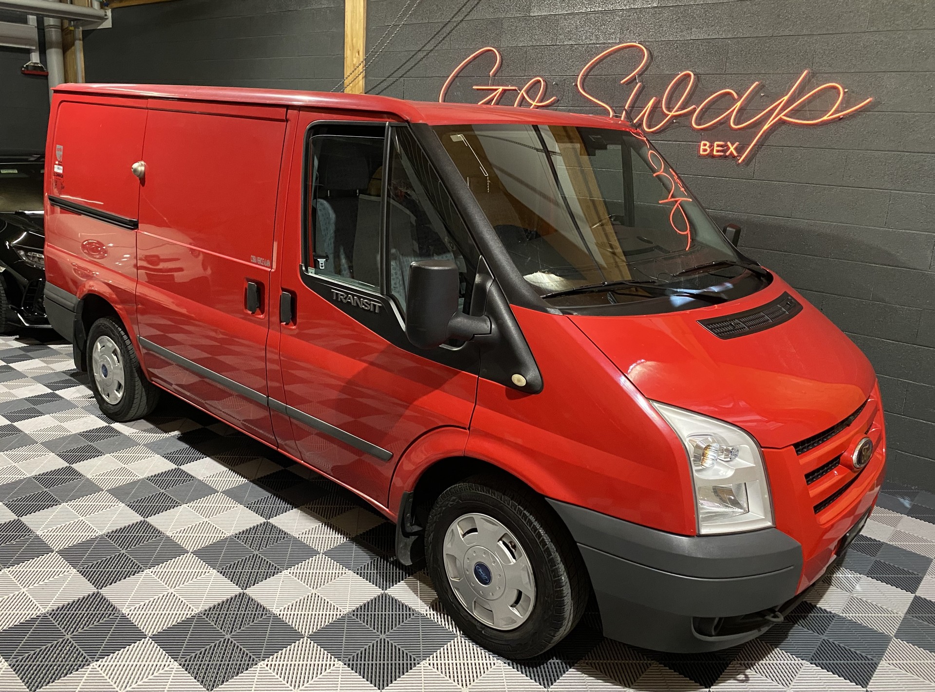 FORD Transit 2.2 TDCi 260 S Trend L1H1-image-1