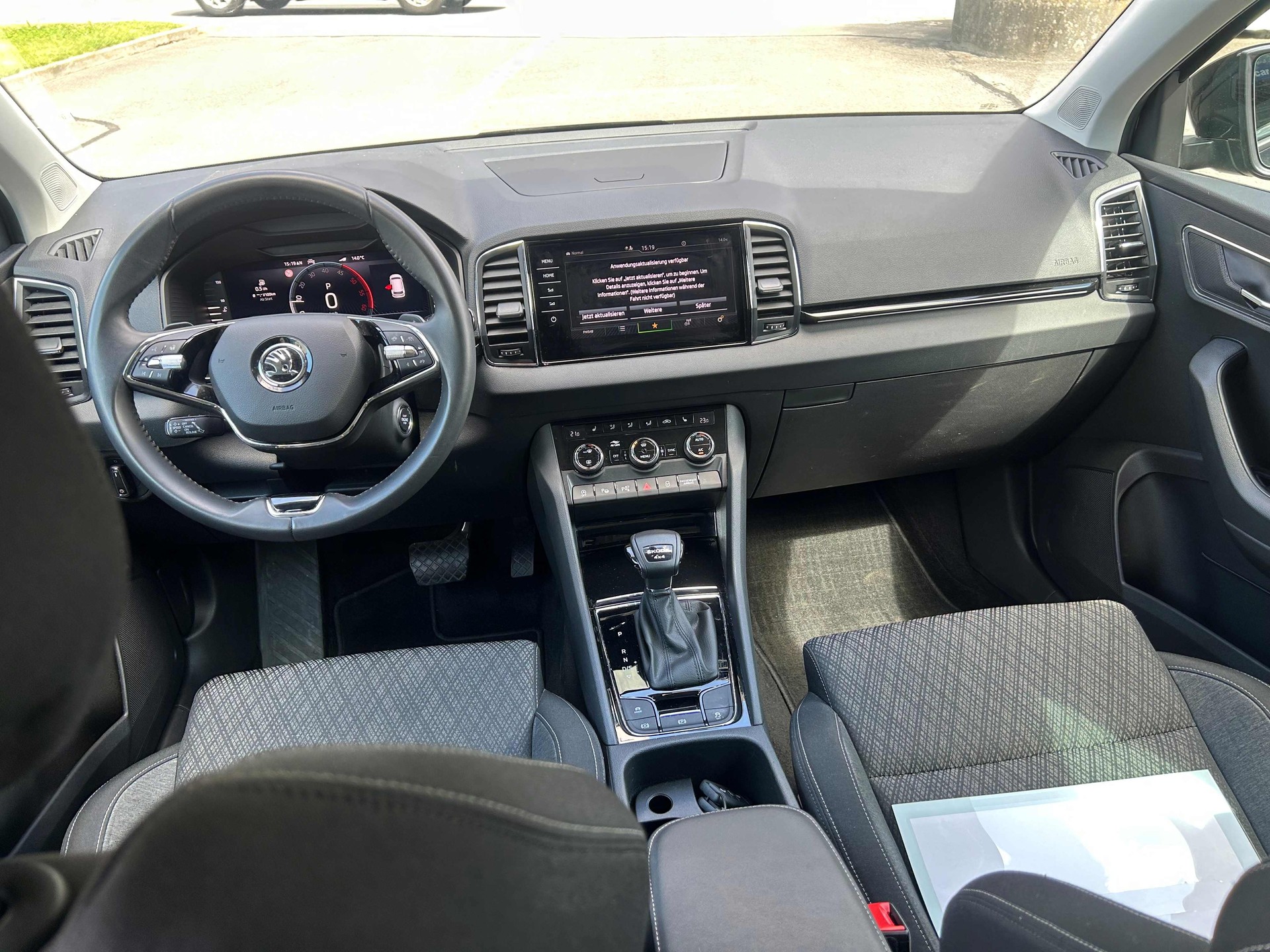 SKODA Karoq 2.0 TDI CR Style 4x4 DSG-image-5