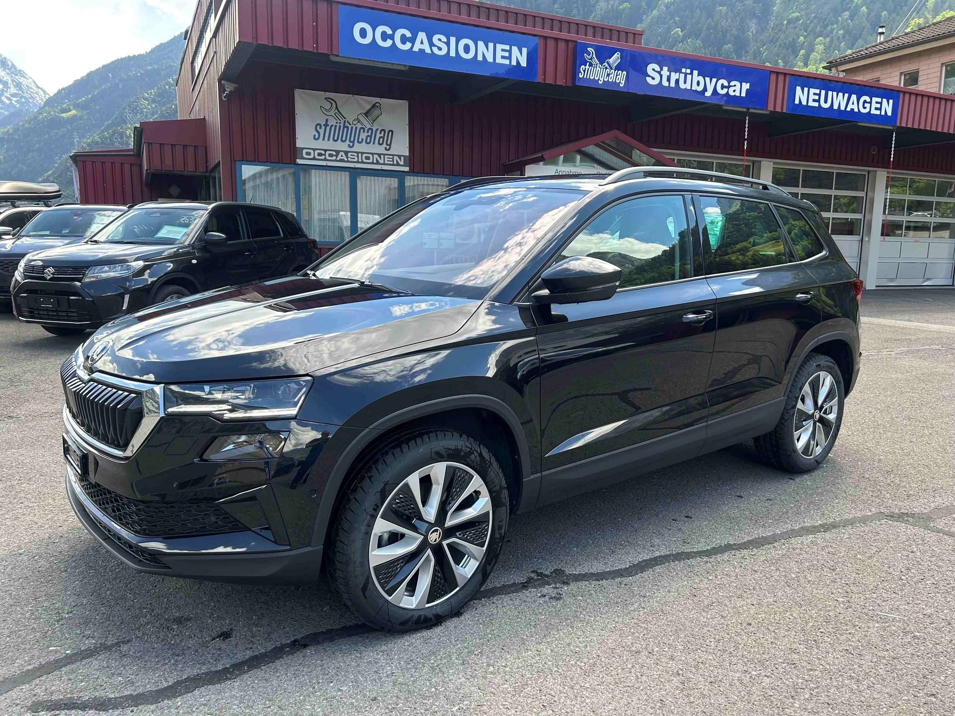 SKODA Karoq 2.0 TDI CR Style 4x4 DSG-image-2