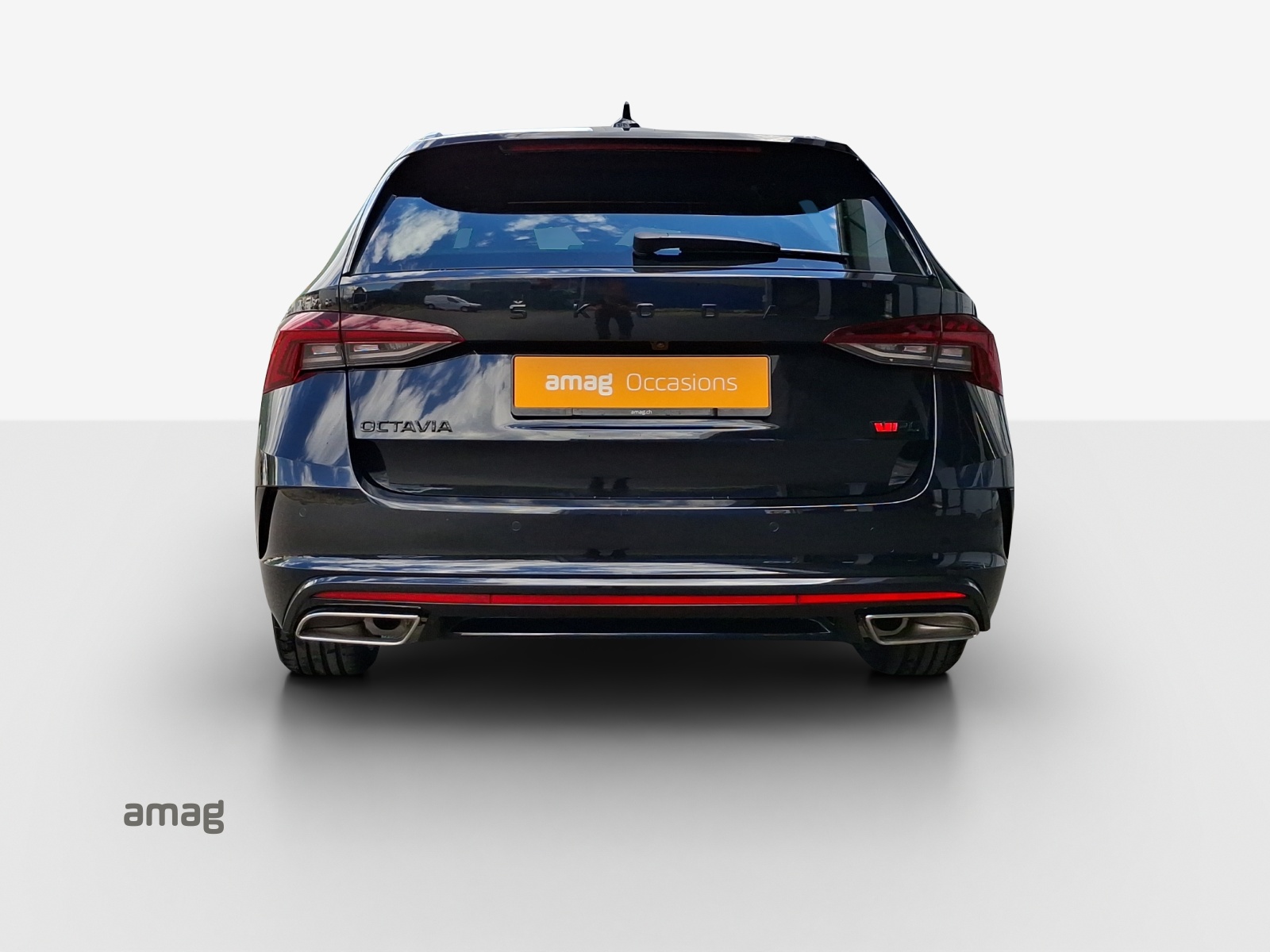 SKODA Octavia Combi 2.0 TSI DSG RS-showroom-element-3