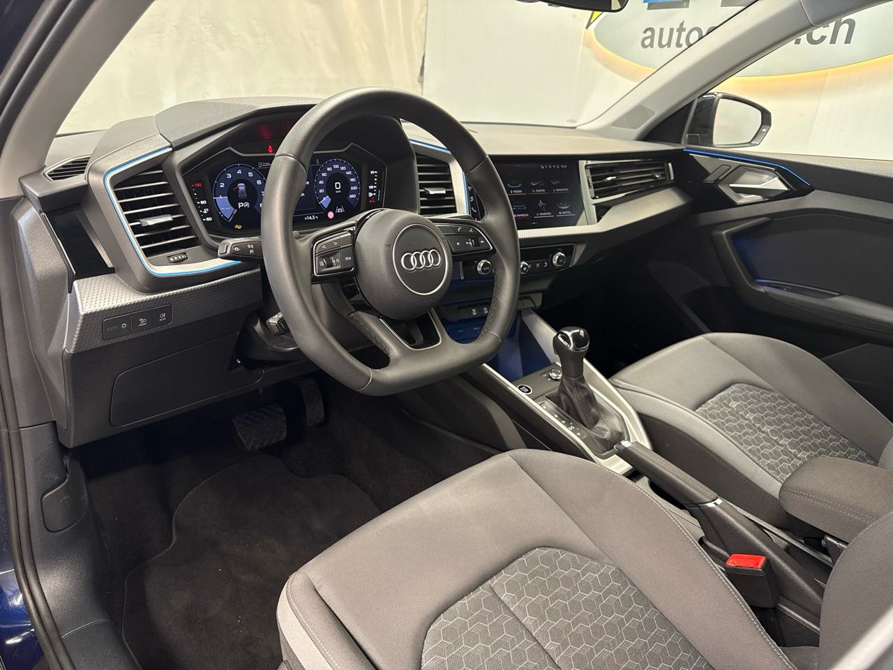 AUDI A1 Sportback 30 TFSI S Line Black Edition S-tronic-showroom-element-2