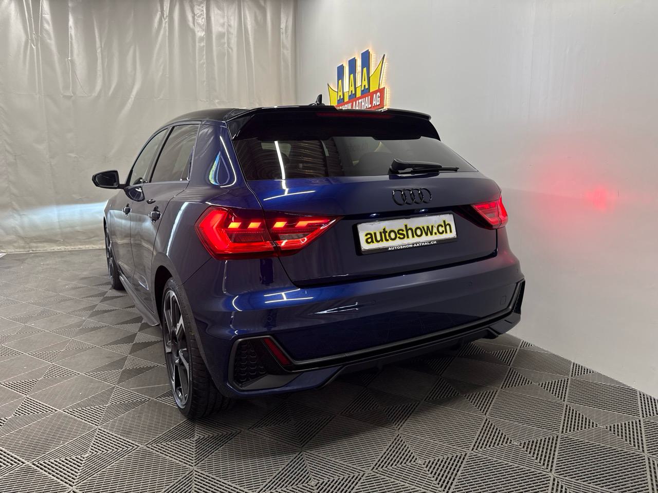 AUDI A1 Sportback 30 TFSI S Line Black Edition S-tronic-image-14
