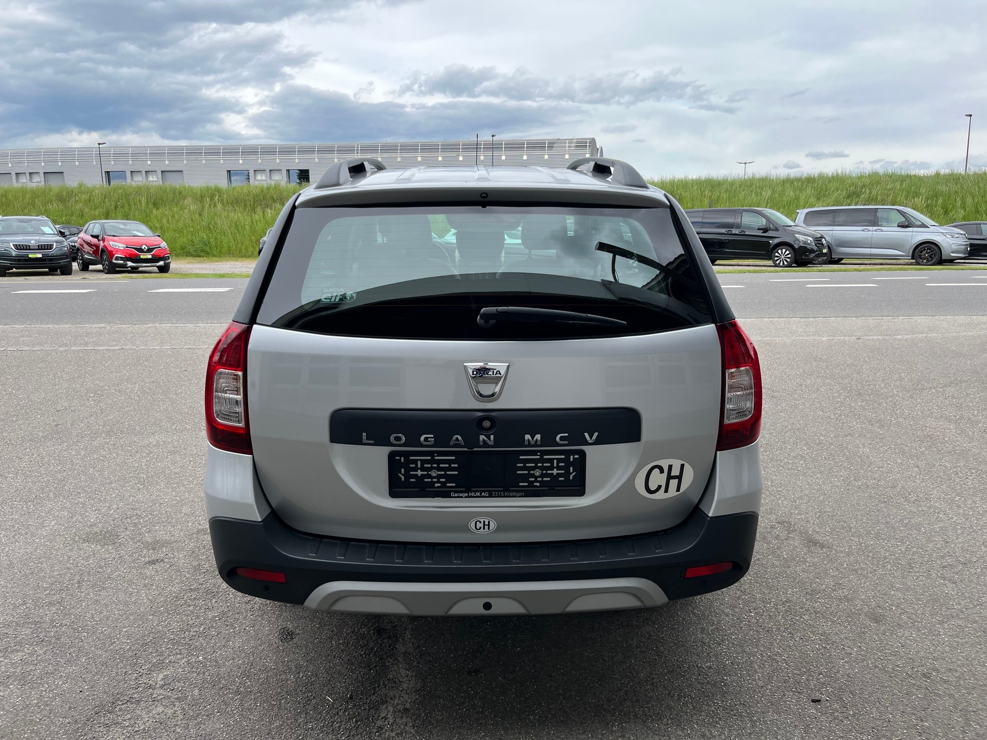 DACIA Logan MCV 0.9 Stepway Unlimited+++FRISCH AB MFK+++WENIG KM+++-image-2