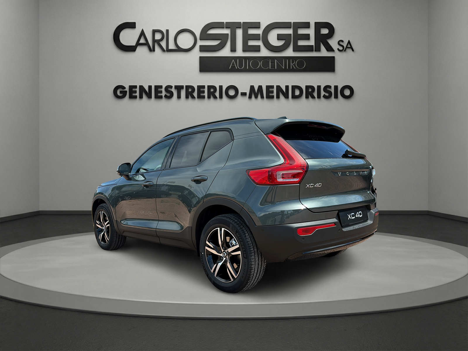 VOLVO XC40 B3 Benzin Mild Hybrid Plus Dark DCT-image-7