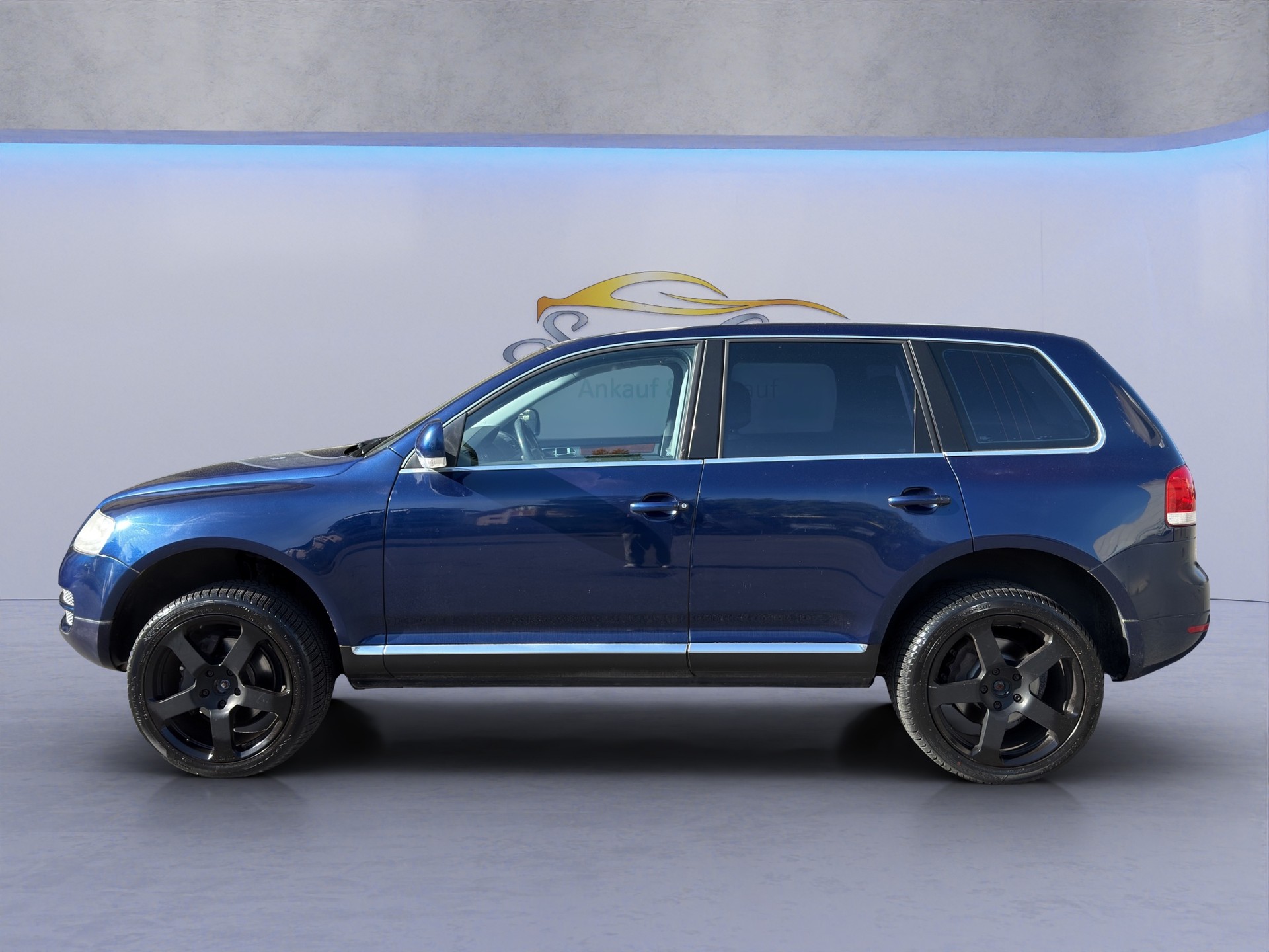 VW Touareg 4.2 V8 Automatic-showroom-element-2