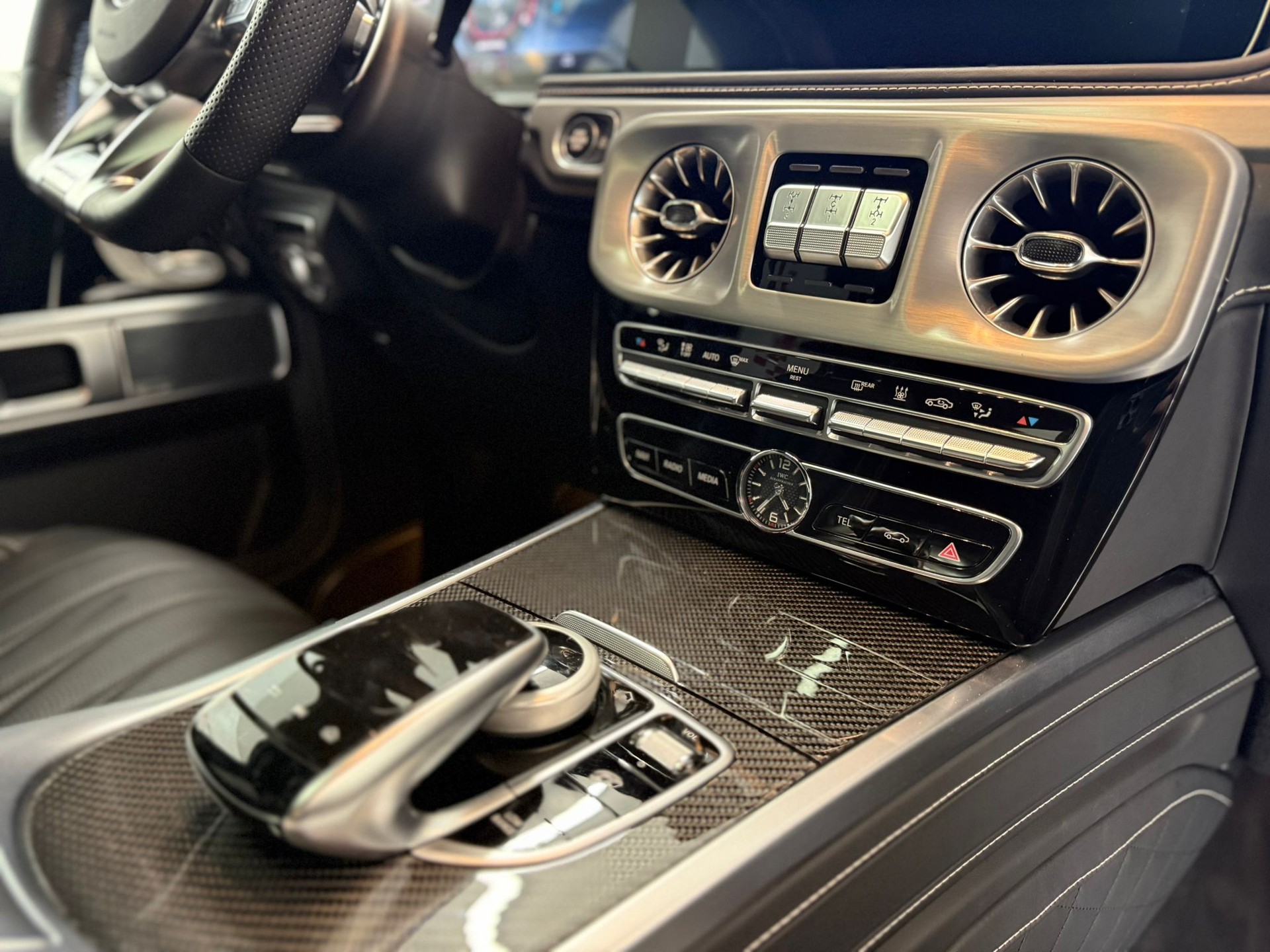 MERCEDES-BENZ G 63 AMG Speedshift Plus G-Tronic-image-16