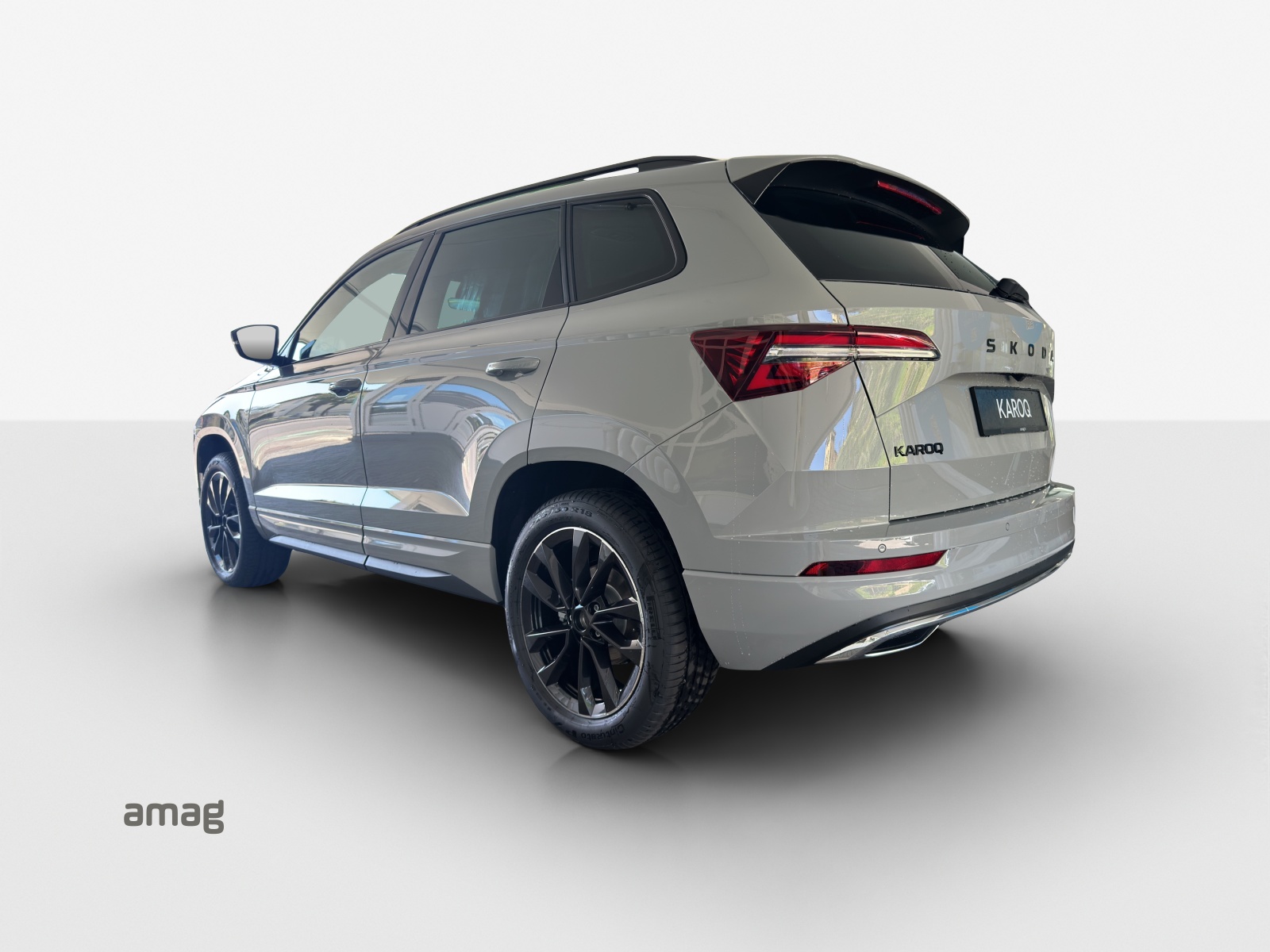 SKODA Karoq 2.0 TSI SportLine 4x4 DSG-image-2