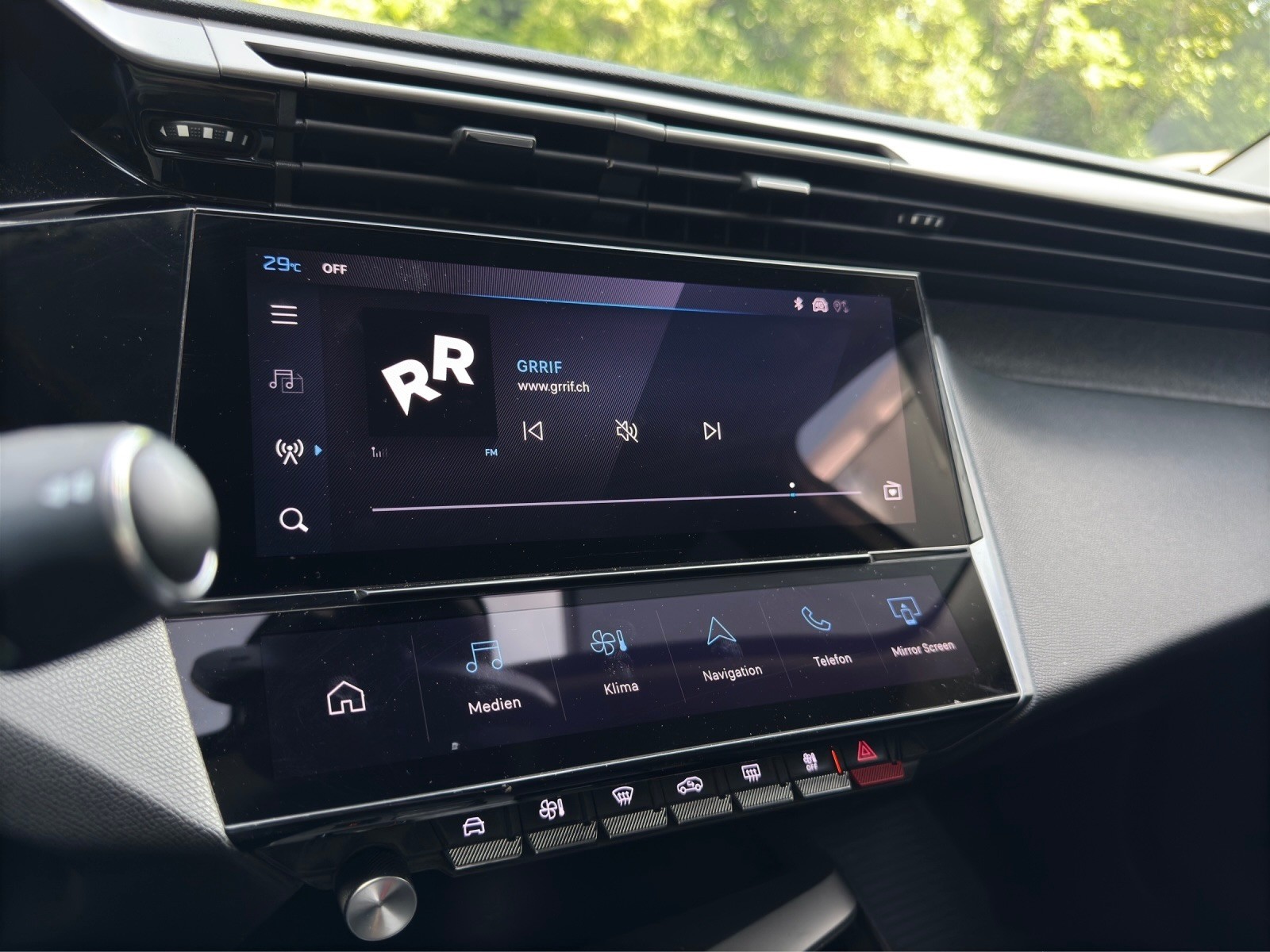 PEUGEOT 308 SW 1.5 BlueHDI Allure Pack EAT8-image-16