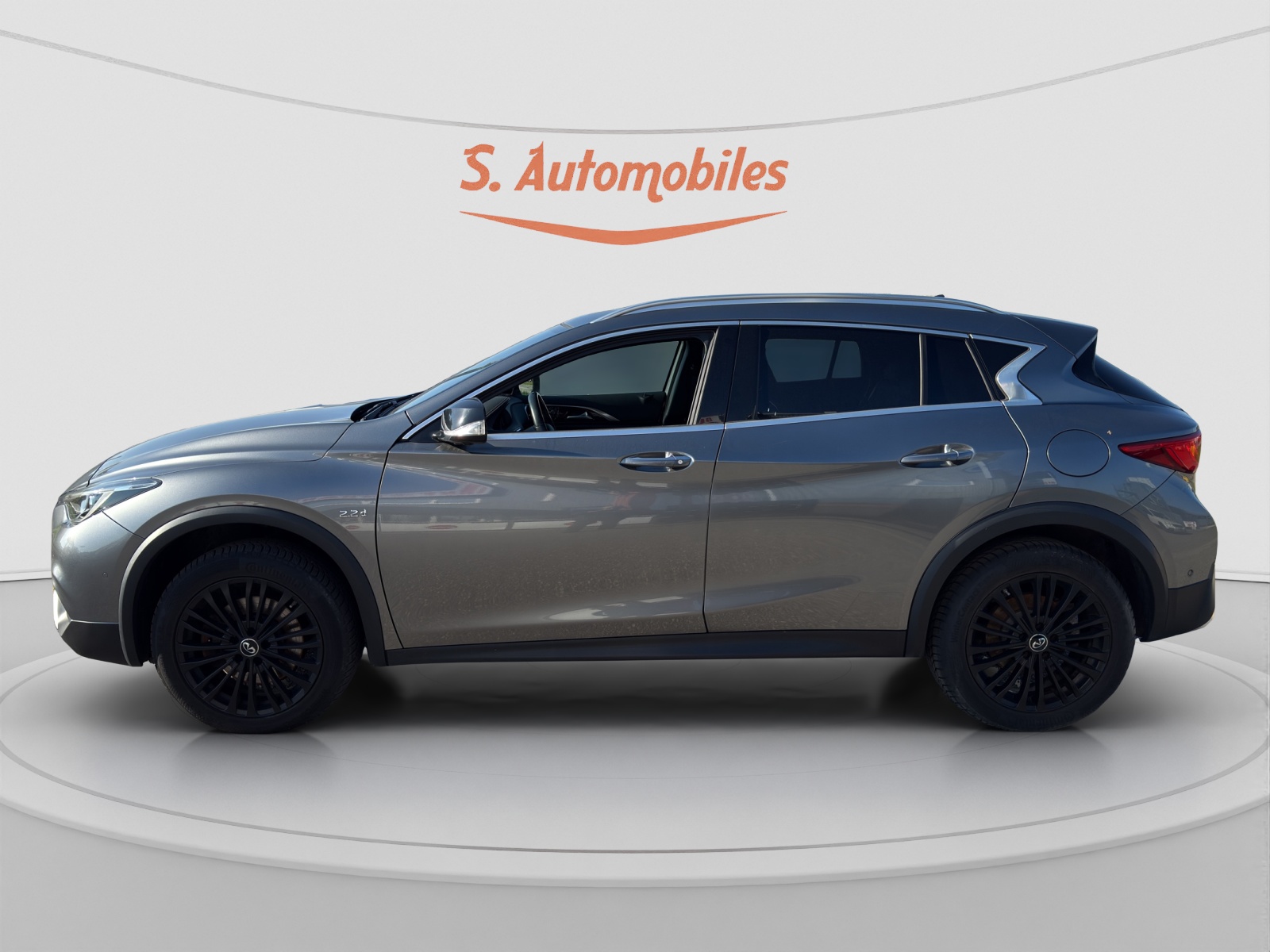 INFINITI QX30 2.2d Premium Tech DCT AWD-image-1