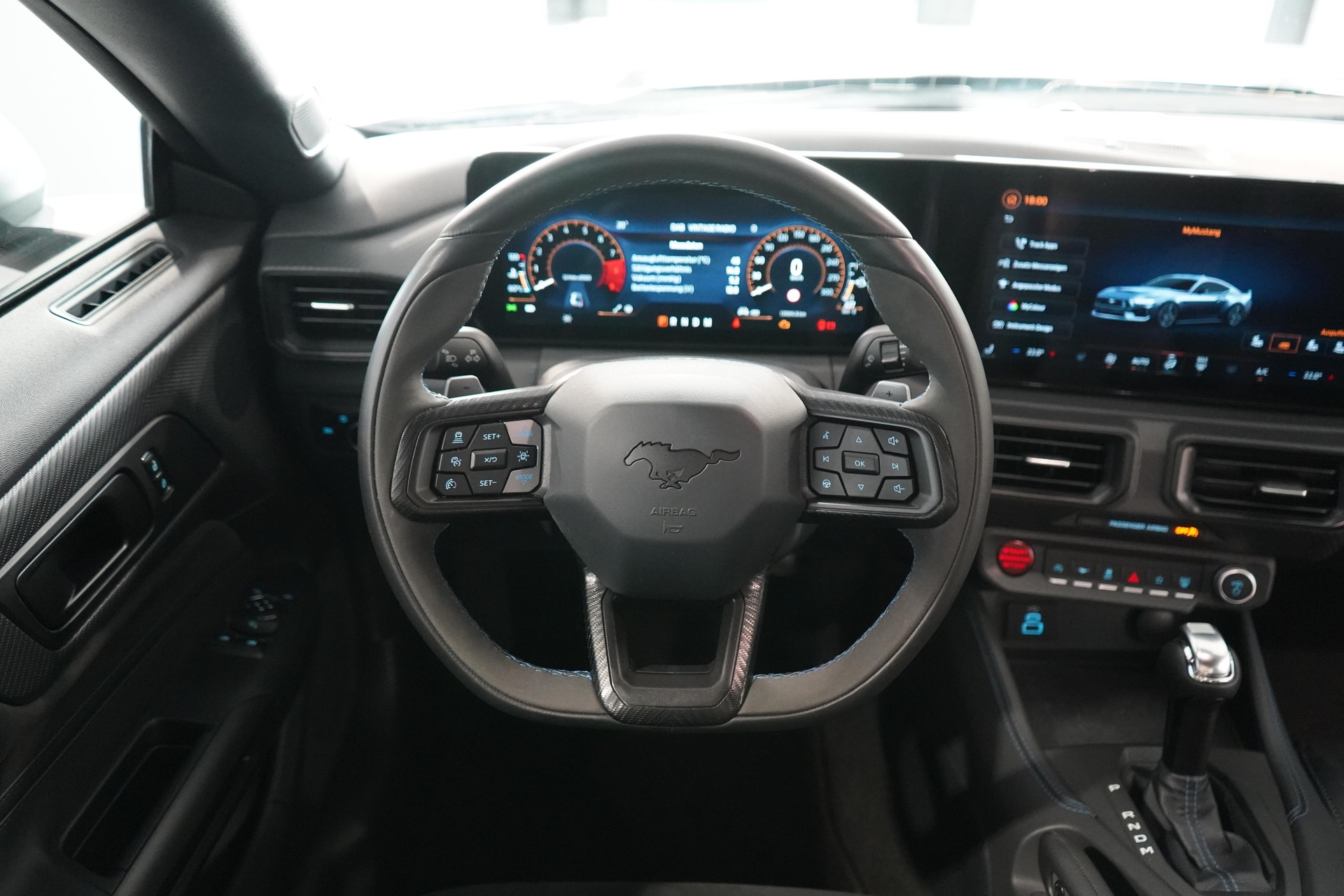 FORD Mustang Coupé 5.0 V8 Dark Horse-image-7