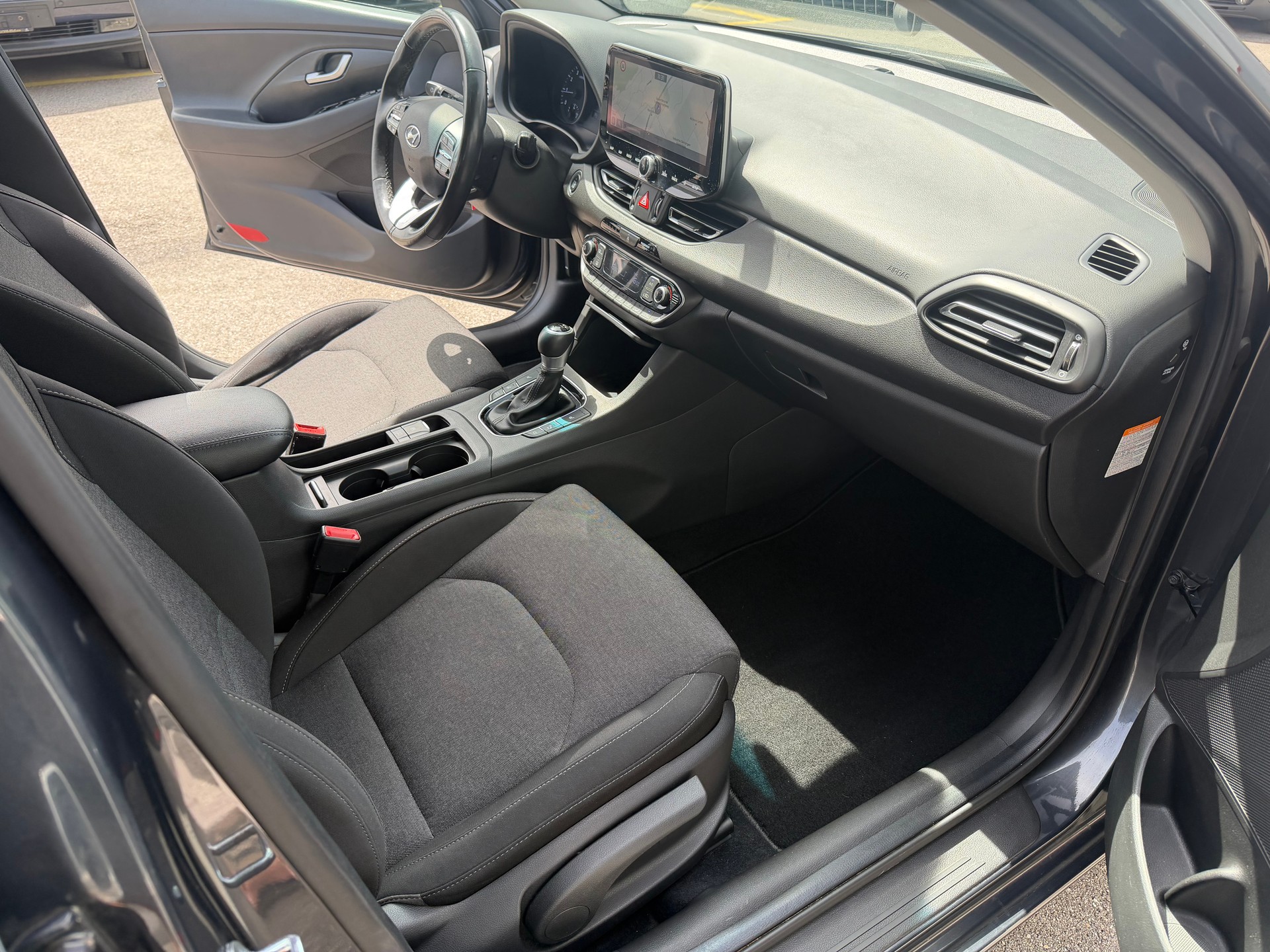 HYUNDAI i30 Wagon 1.5 T-GDi Origo 48V MH DCT-image-14
