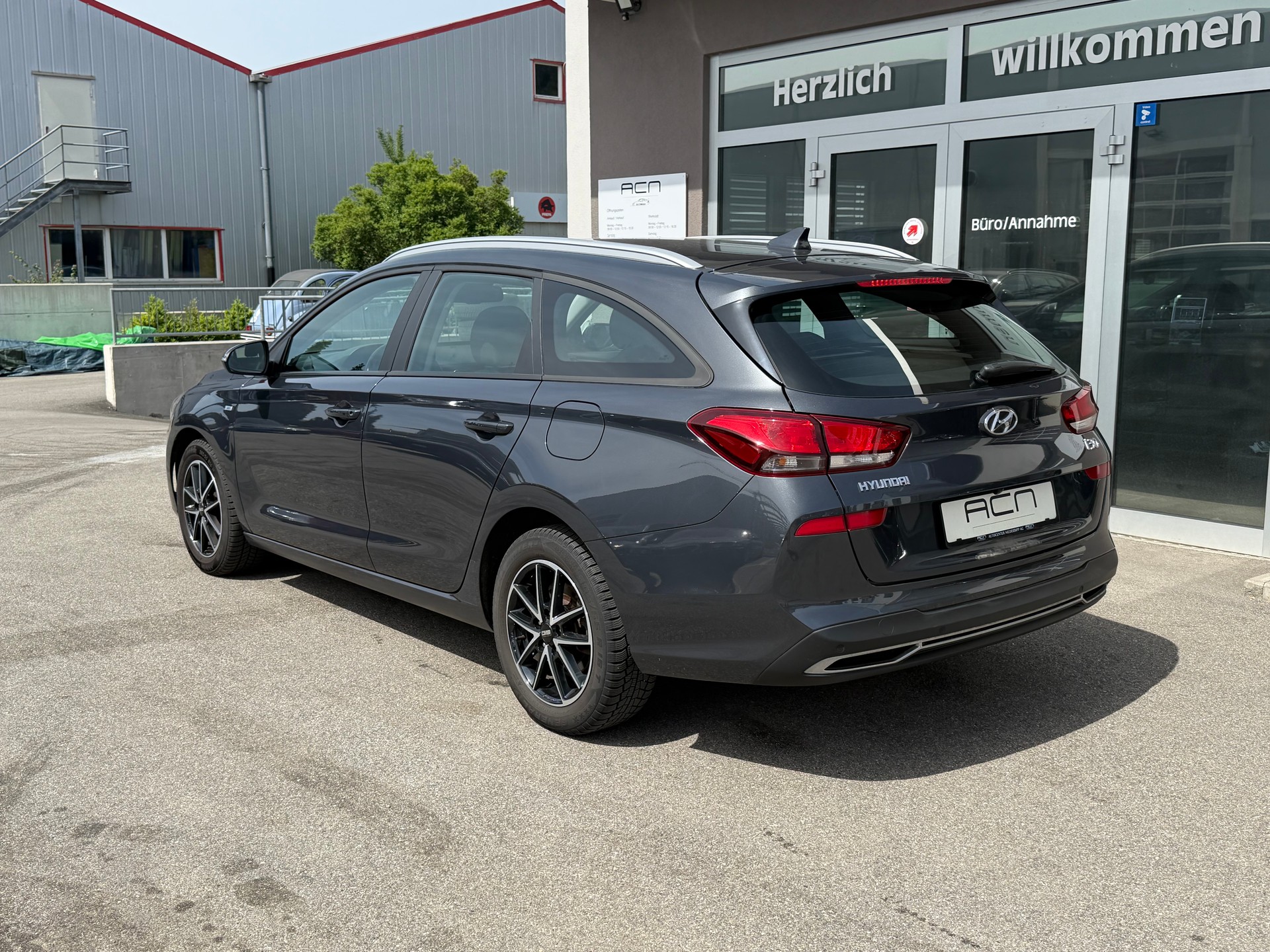 HYUNDAI i30 Wagon 1.5 T-GDi Origo 48V MH DCT-image-4