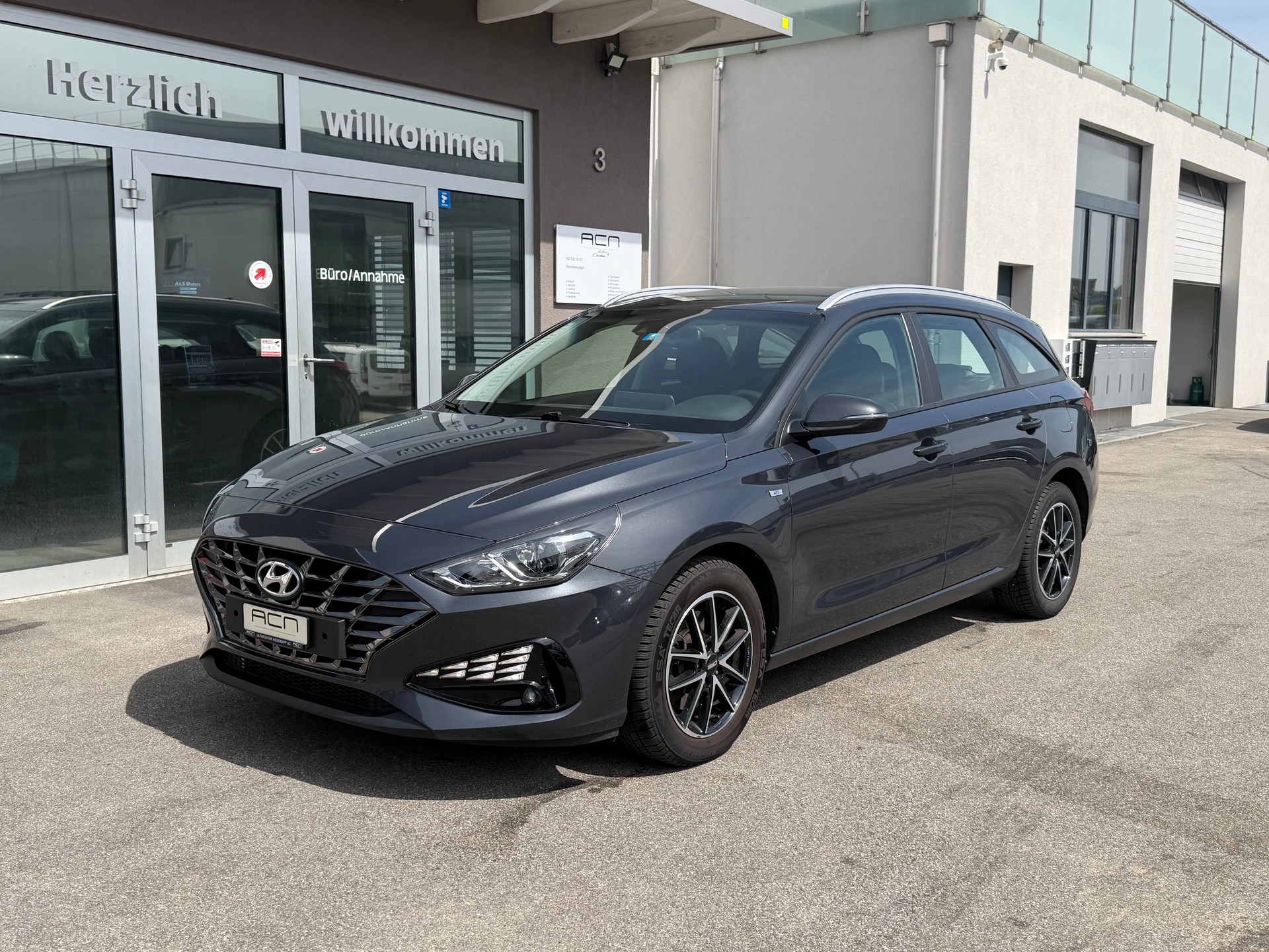 HYUNDAI i30 Wagon 1.5 T-GDi Origo 48V MH DCT-showroom-element-2