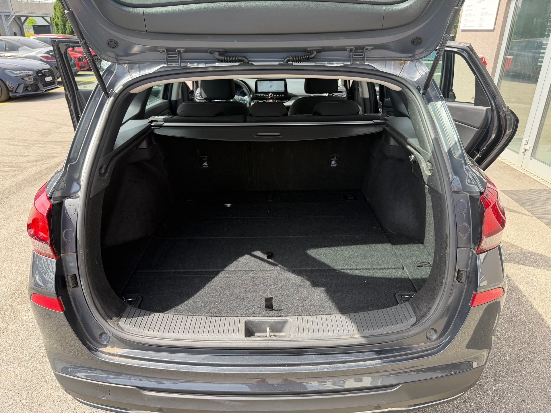 HYUNDAI i30 Wagon 1.5 T-GDi Origo 48V MH DCT-image-13
