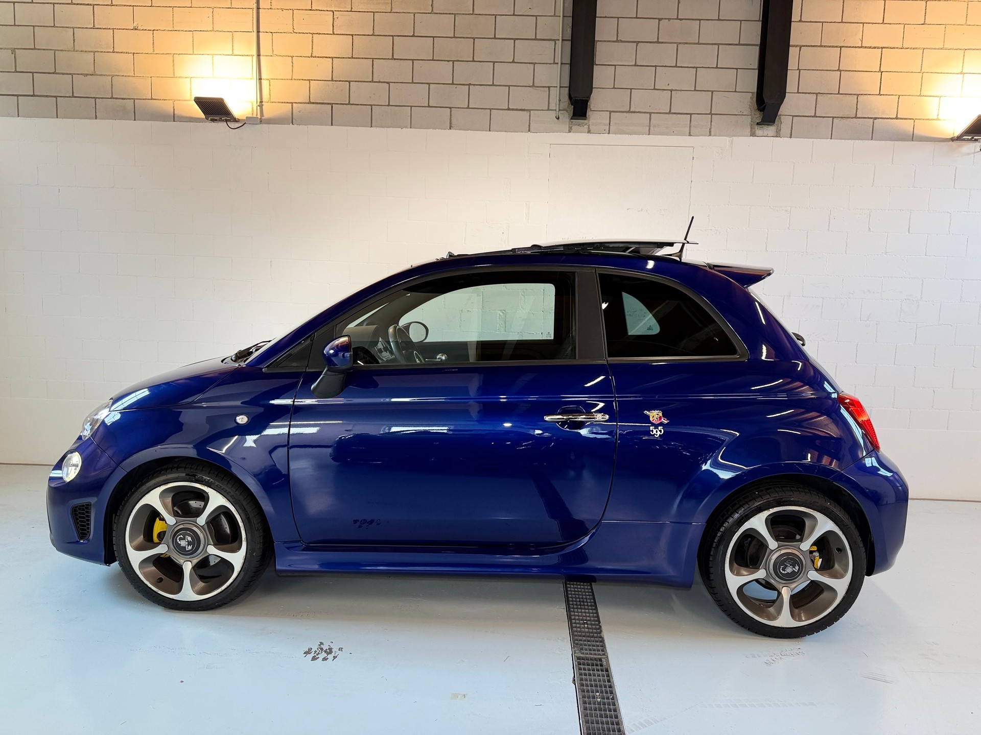 FIAT 595 1.4 16V Turbo Abarth Facelift-image-3