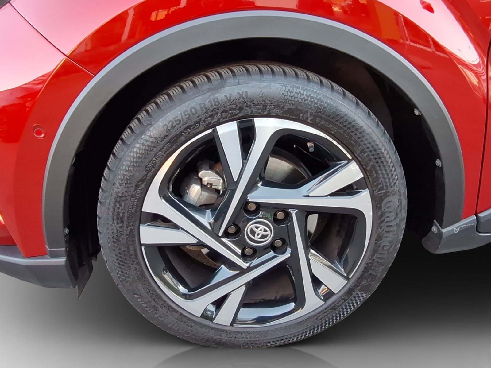 TOYOTA C-HR 1.8 VVTi HSD Trend-image-11
