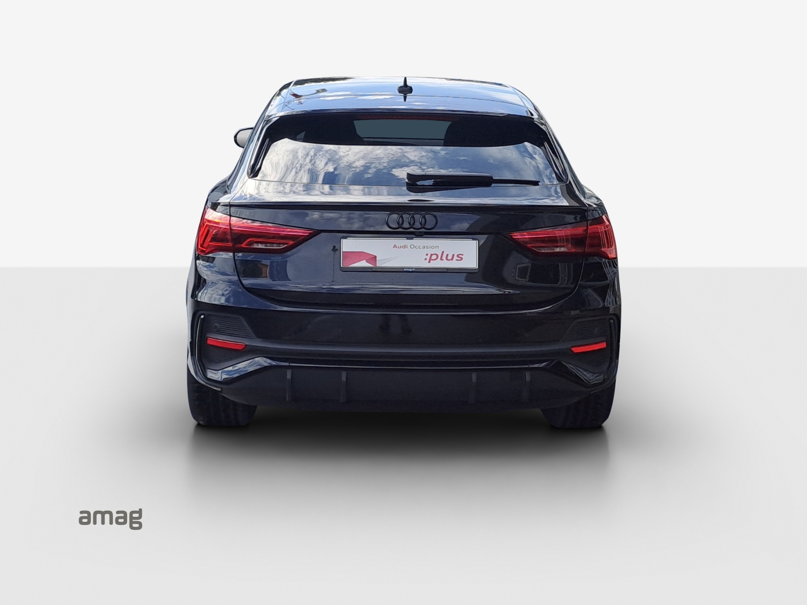 AUDI Q3 Sportback 35 TFSI S line Attraction S-tronic-image-3