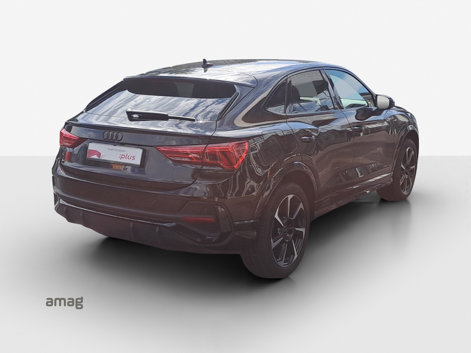 AUDI Q3 Sportback 35 TFSI S line Attraction S-tronic-image-4
