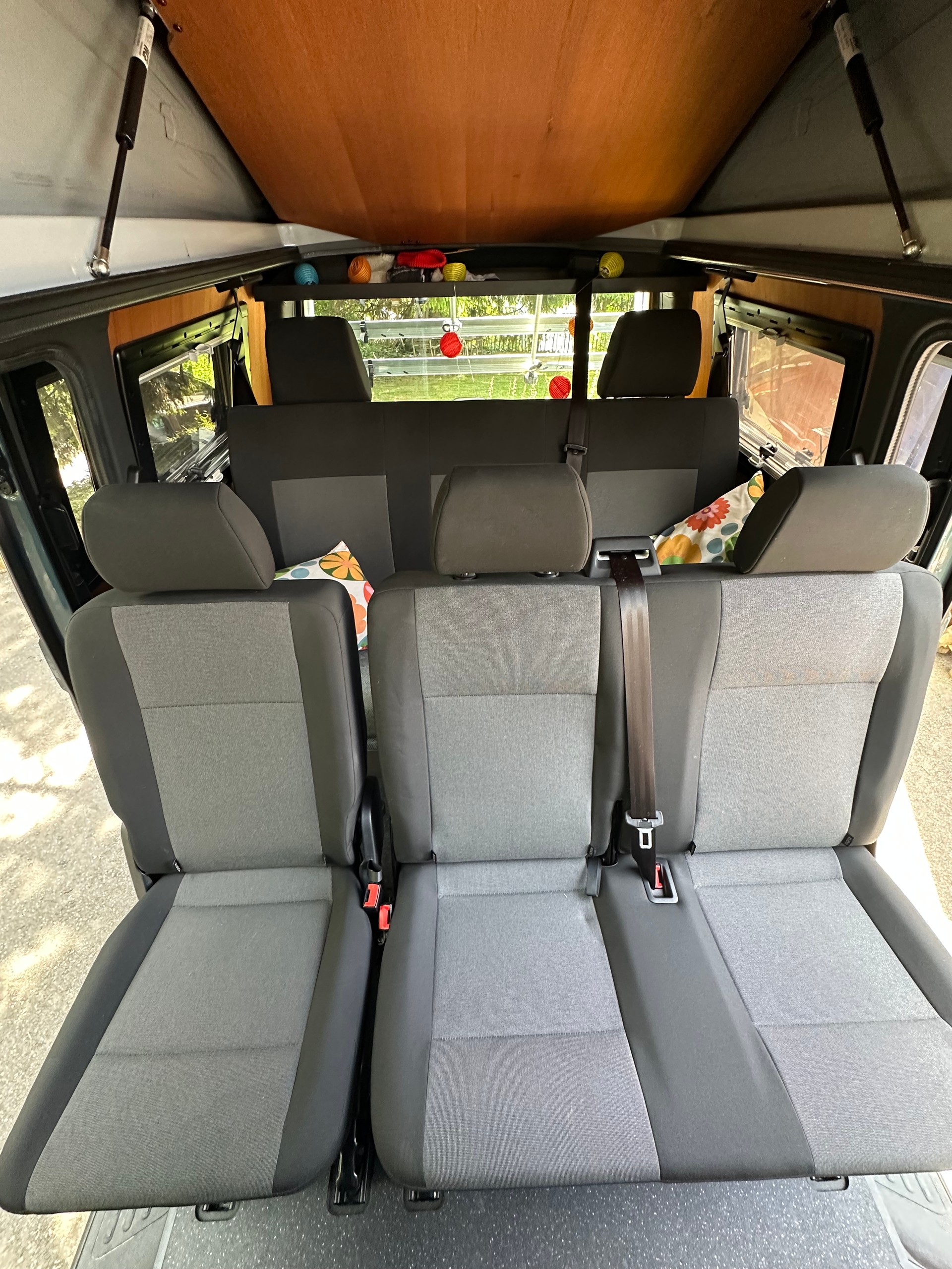 VW Custom-Bus-image-16