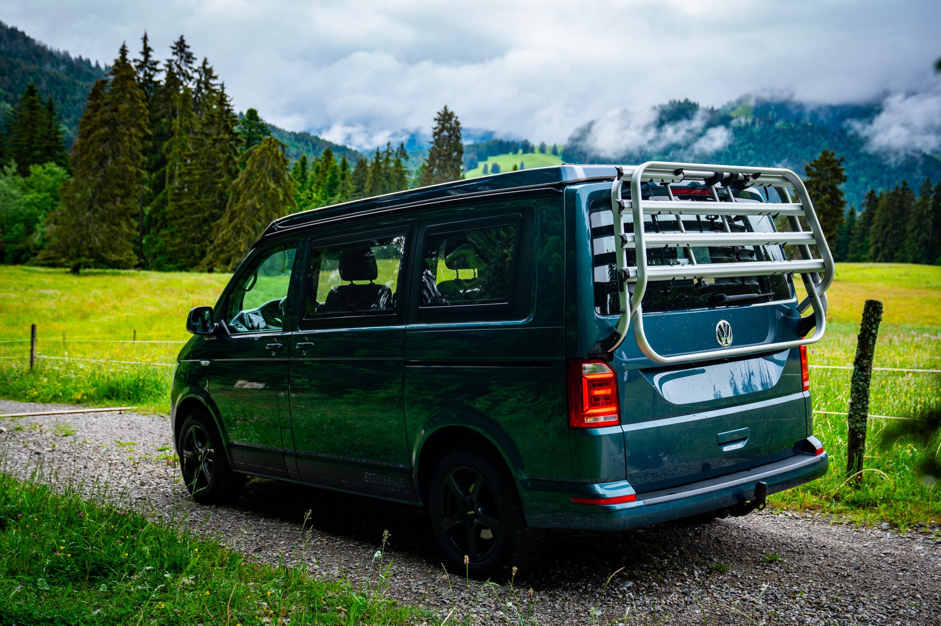 VW Custom-Bus-image-2