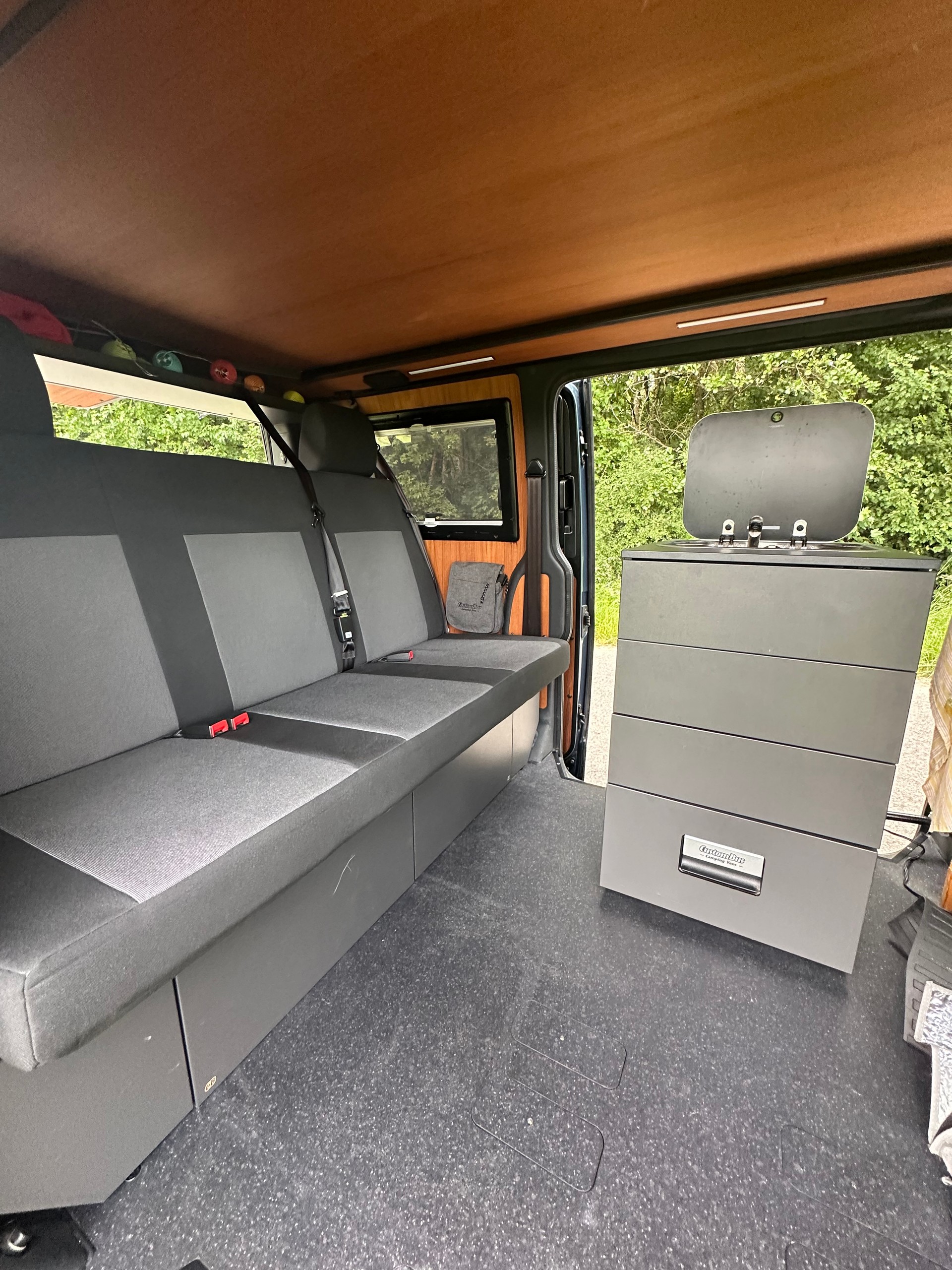 VW Custom-Bus-image-4