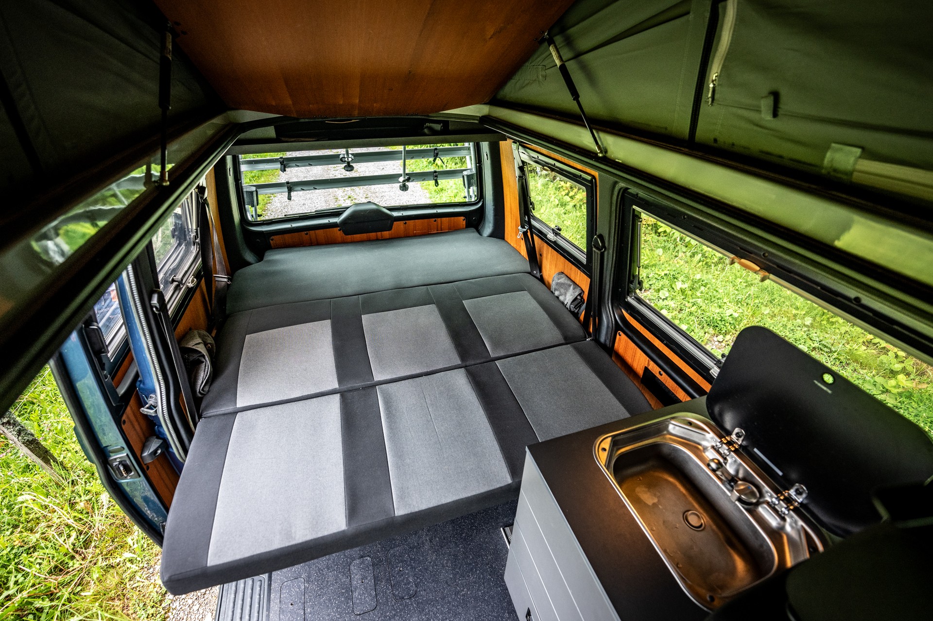 VW Custom-Bus-image-7