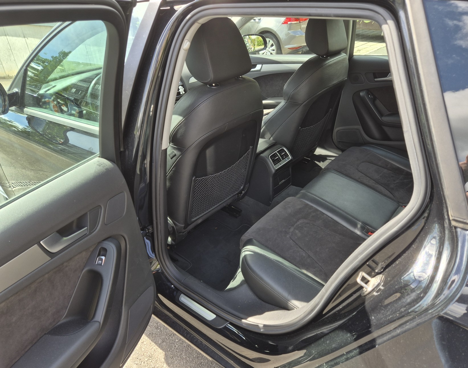AUDI 2.0 TFSI 211 quat. S-Tronic mit AHK 1700 Kg-image-3
