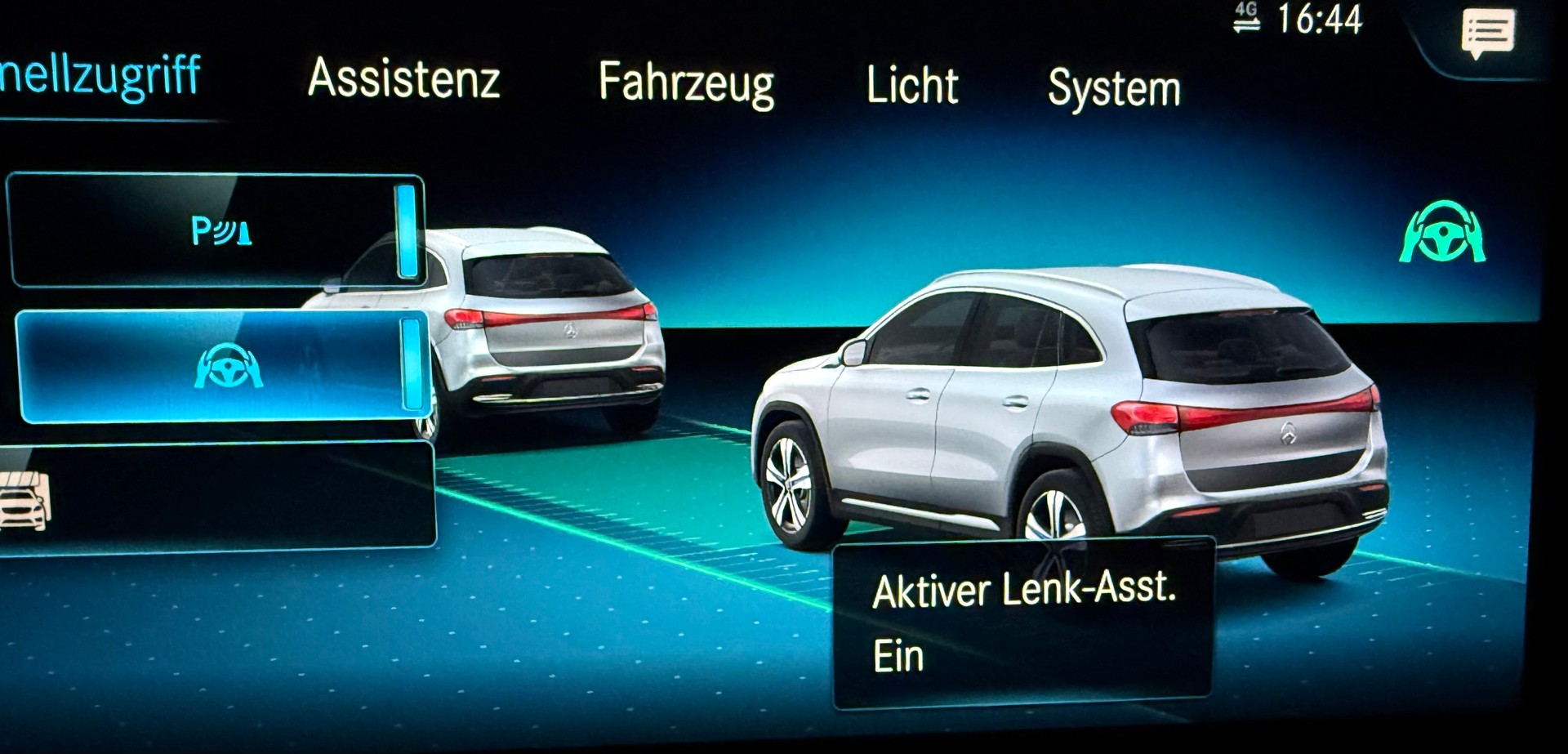 MERCEDES-BENZ EQA 350 AMG Line 4Matic Swiss Star-image-11