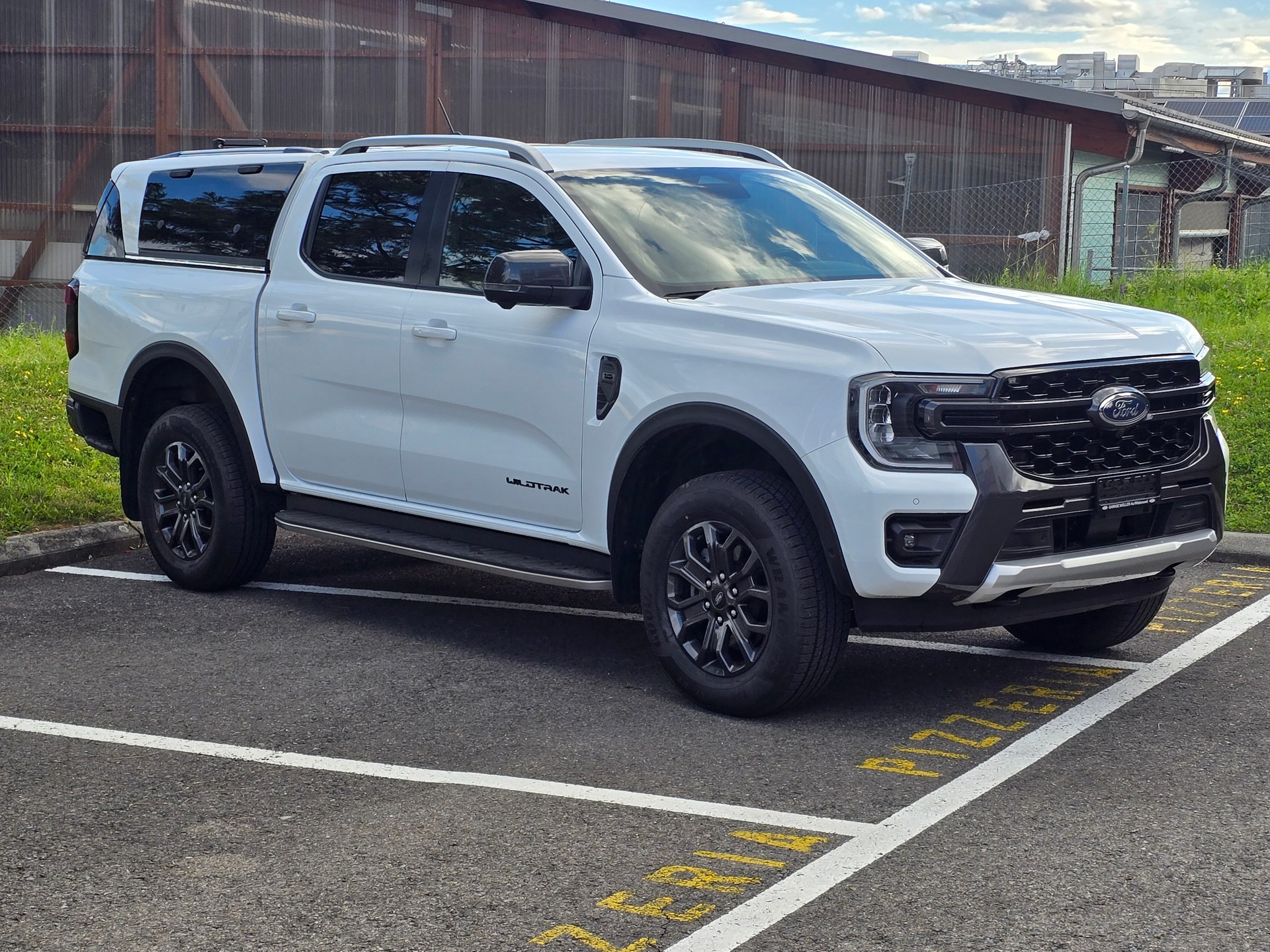 FORD Ranger Wildtrak 3.0 Eco Blue e-4WD Automat-image-2