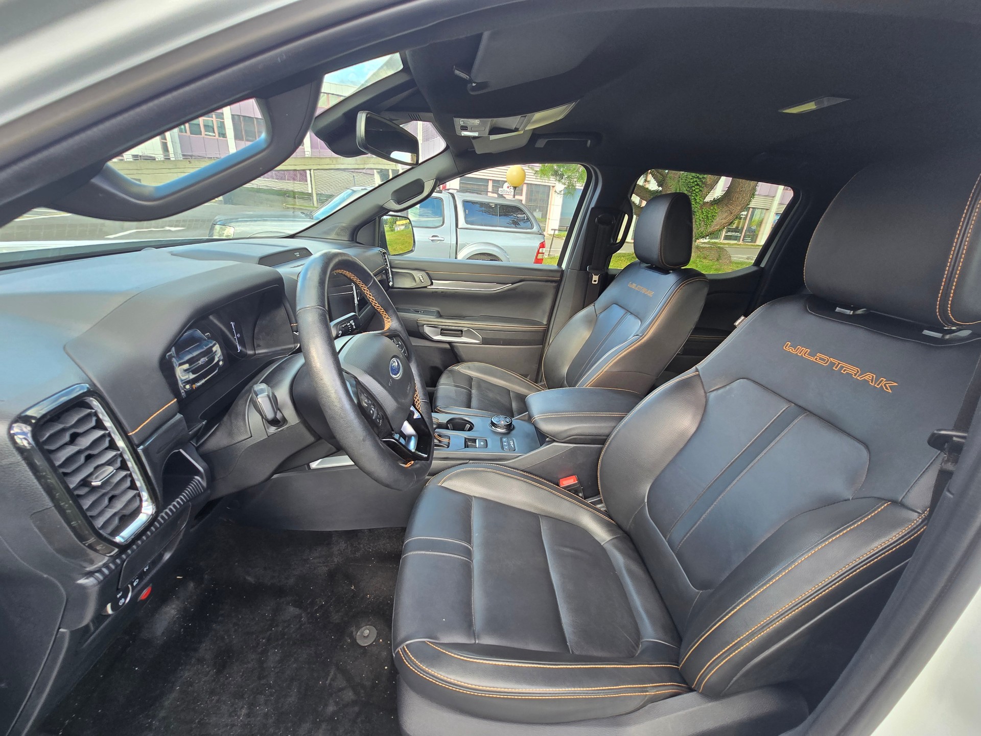 FORD Ranger Wildtrak 3.0 Eco Blue e-4WD Automat-image-9