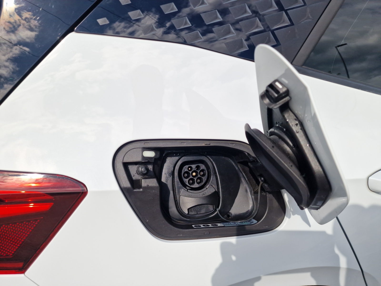 CUPRA Born 77 kWh e-Boost 231PS Reichweite 548 km-image-10